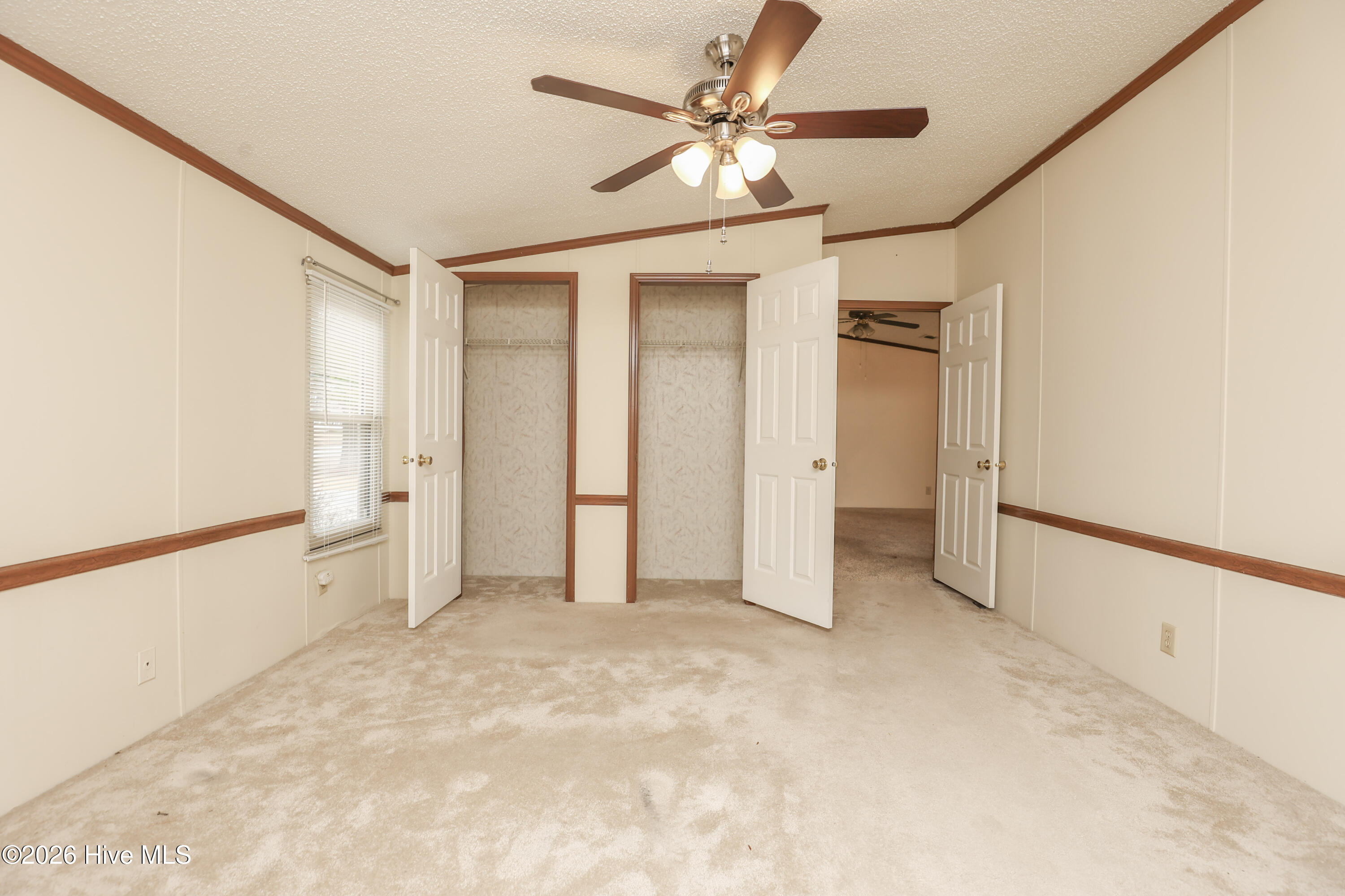 100548874 | Photo 30