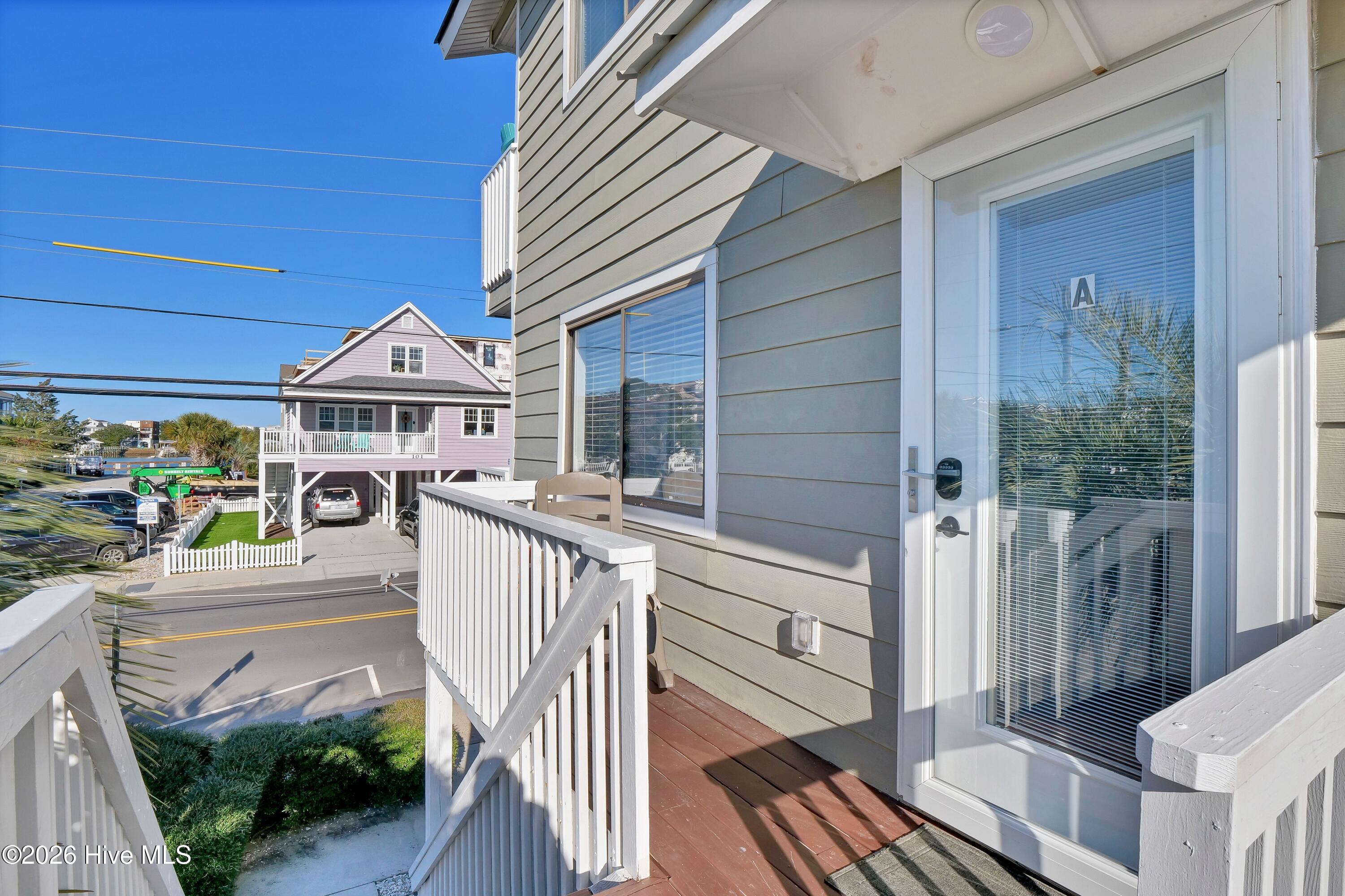 100552807 | Photo 21