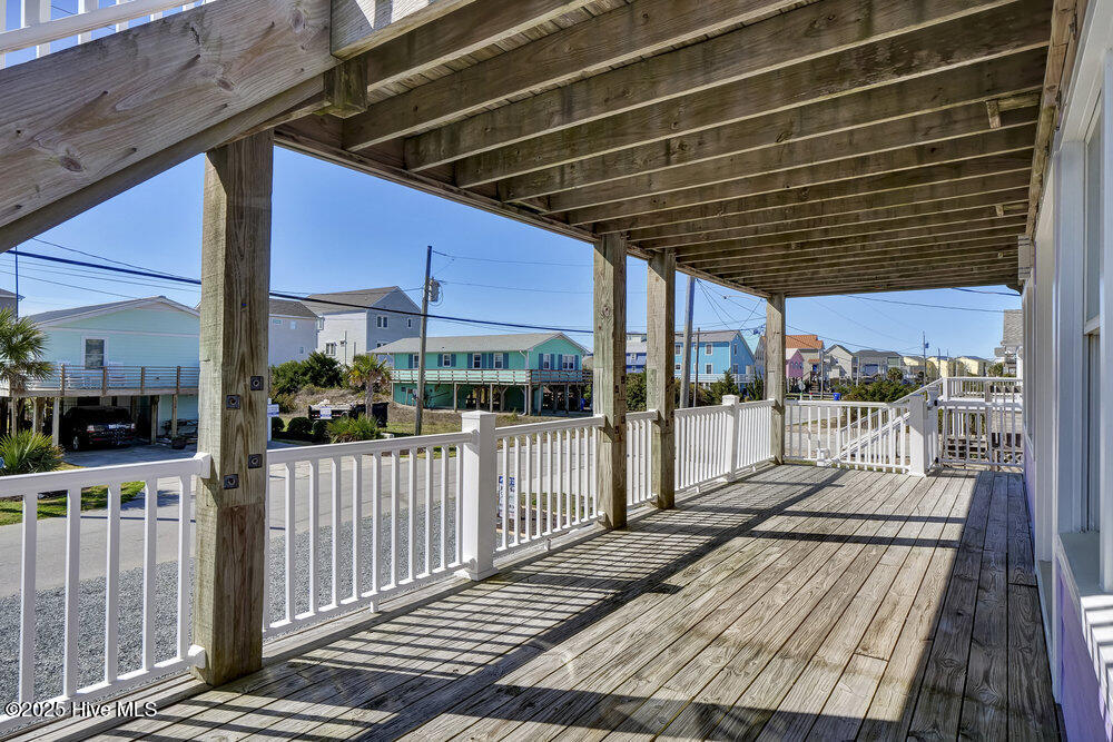 100533445 | Photo 48