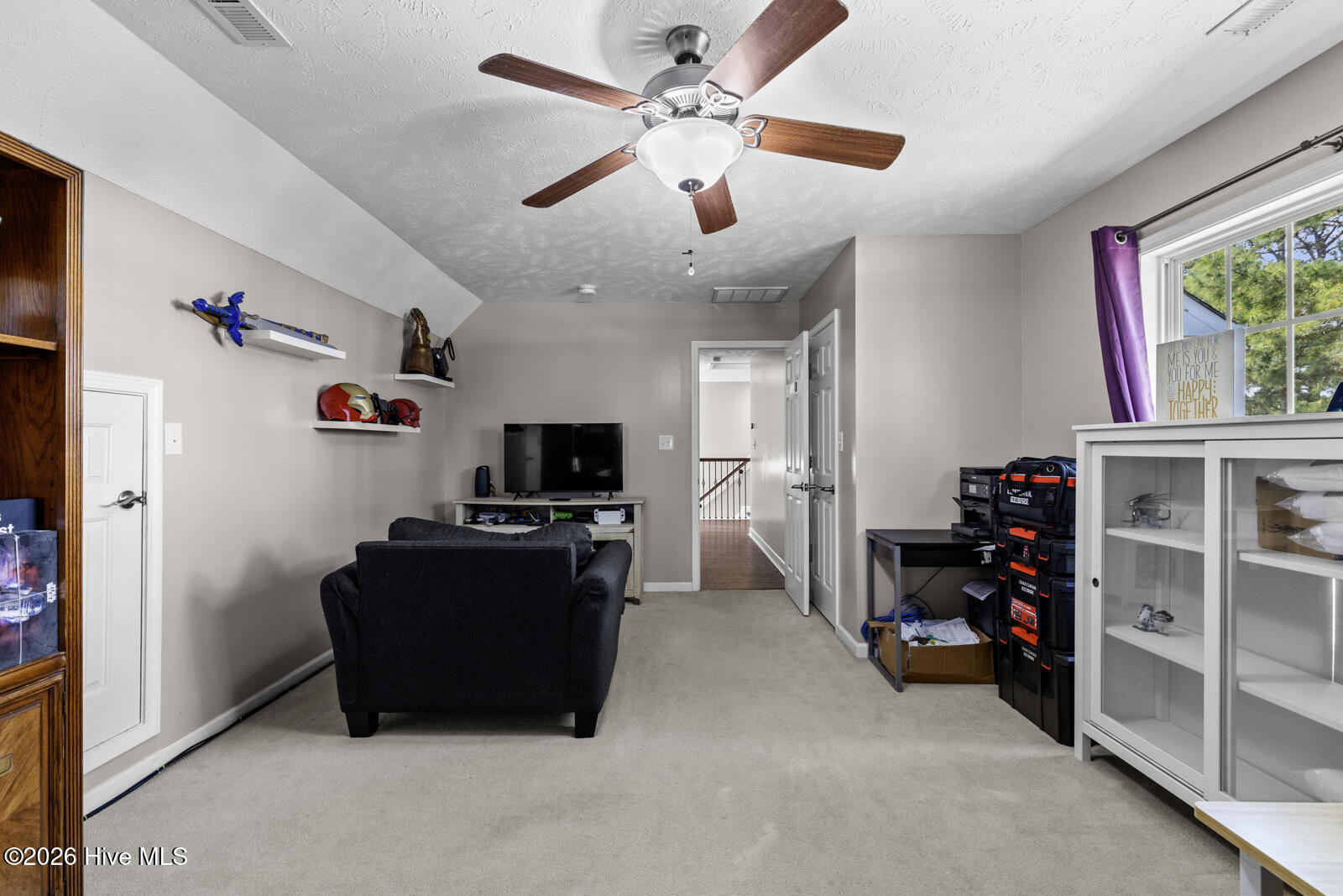 100564296 | Photo 28