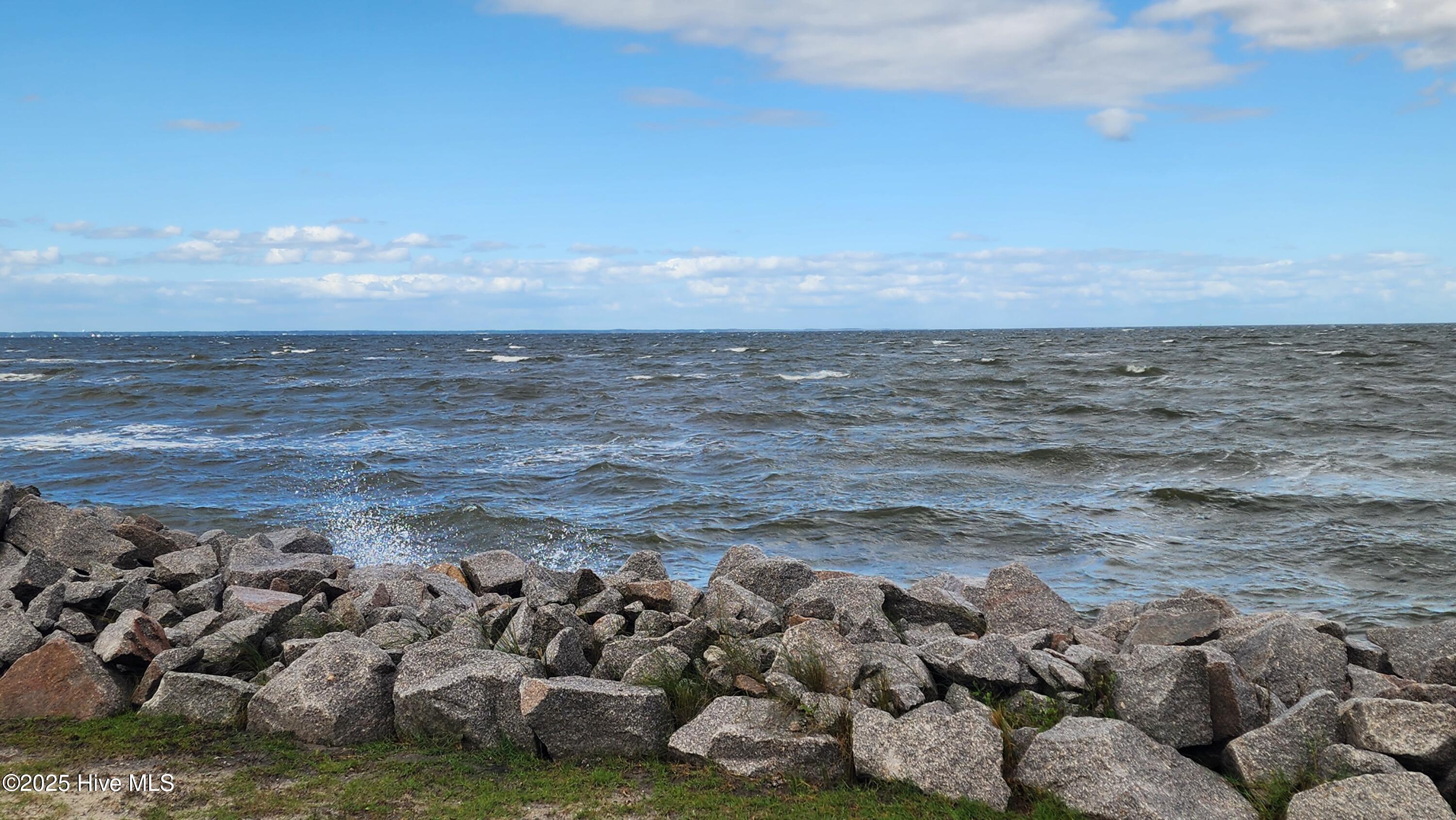 187 Pamlico Parkway, Beaufort, NC, 28516