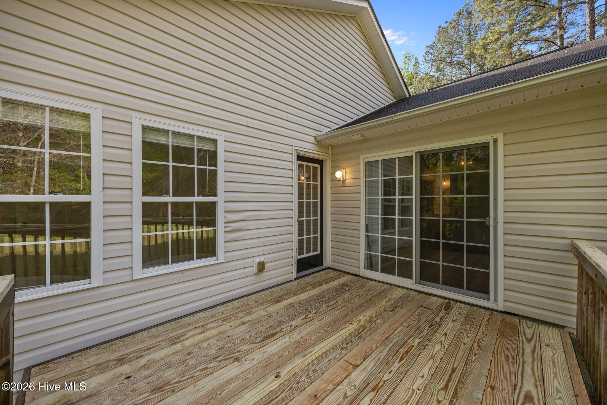 100565489 | Photo 39