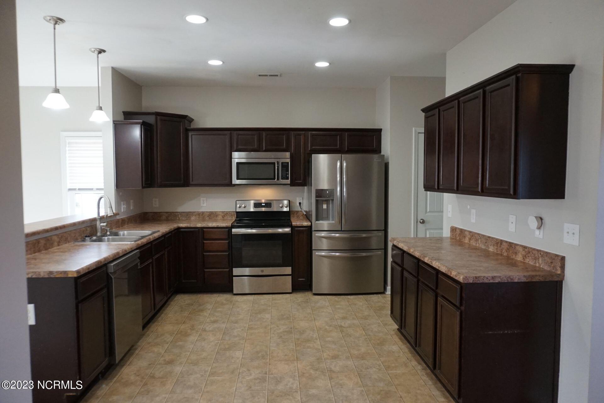 112 High Cottage Lane, Richlands, NC, 28574