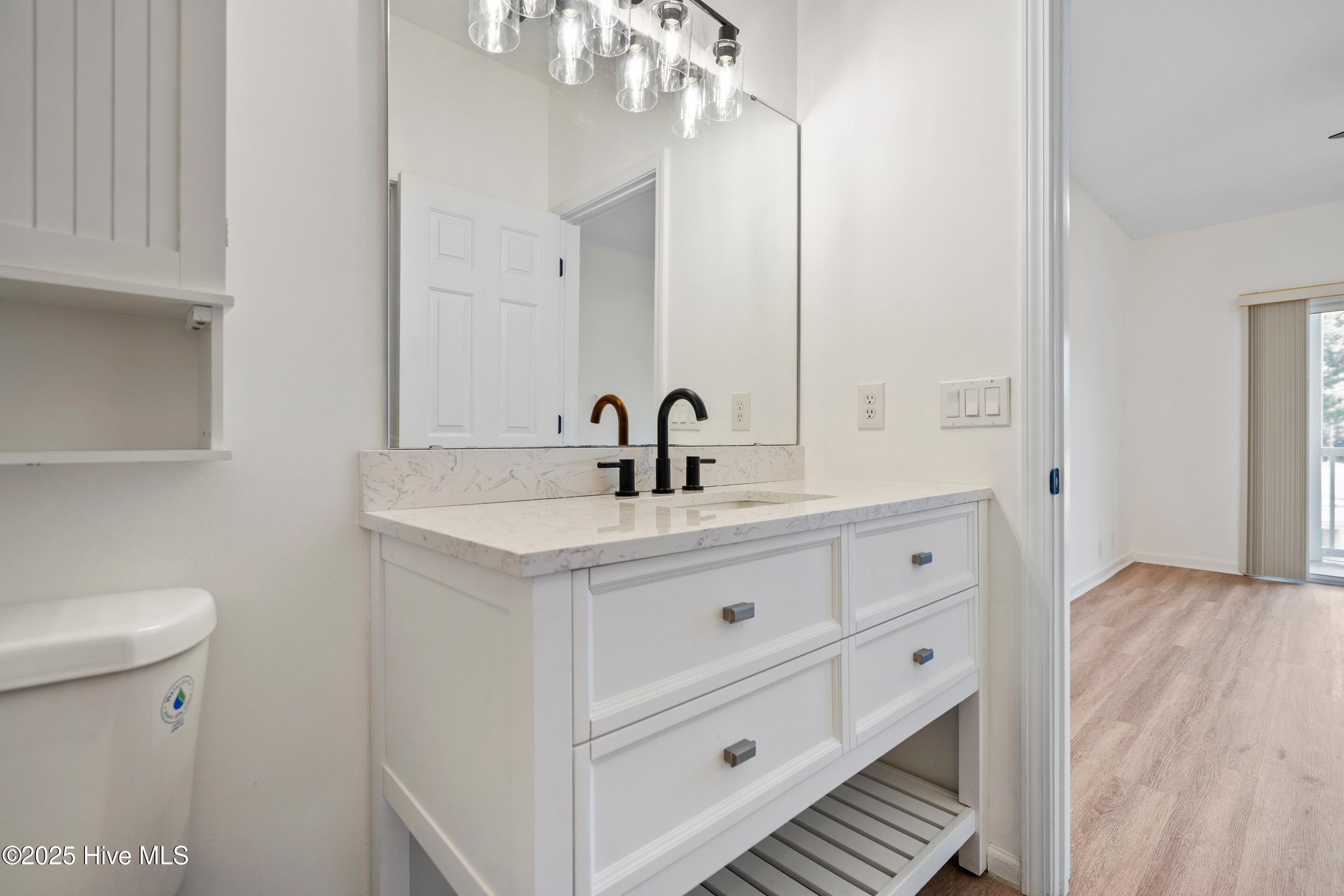 100551288 | Photo 31