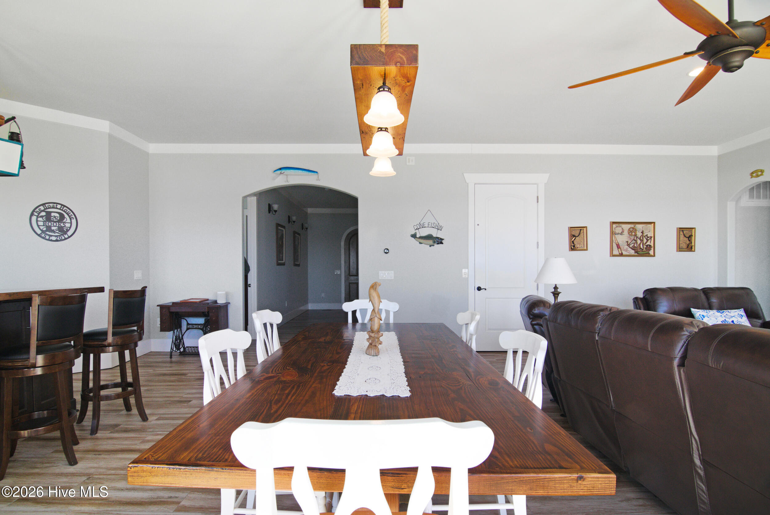 100549551 | Photo 17