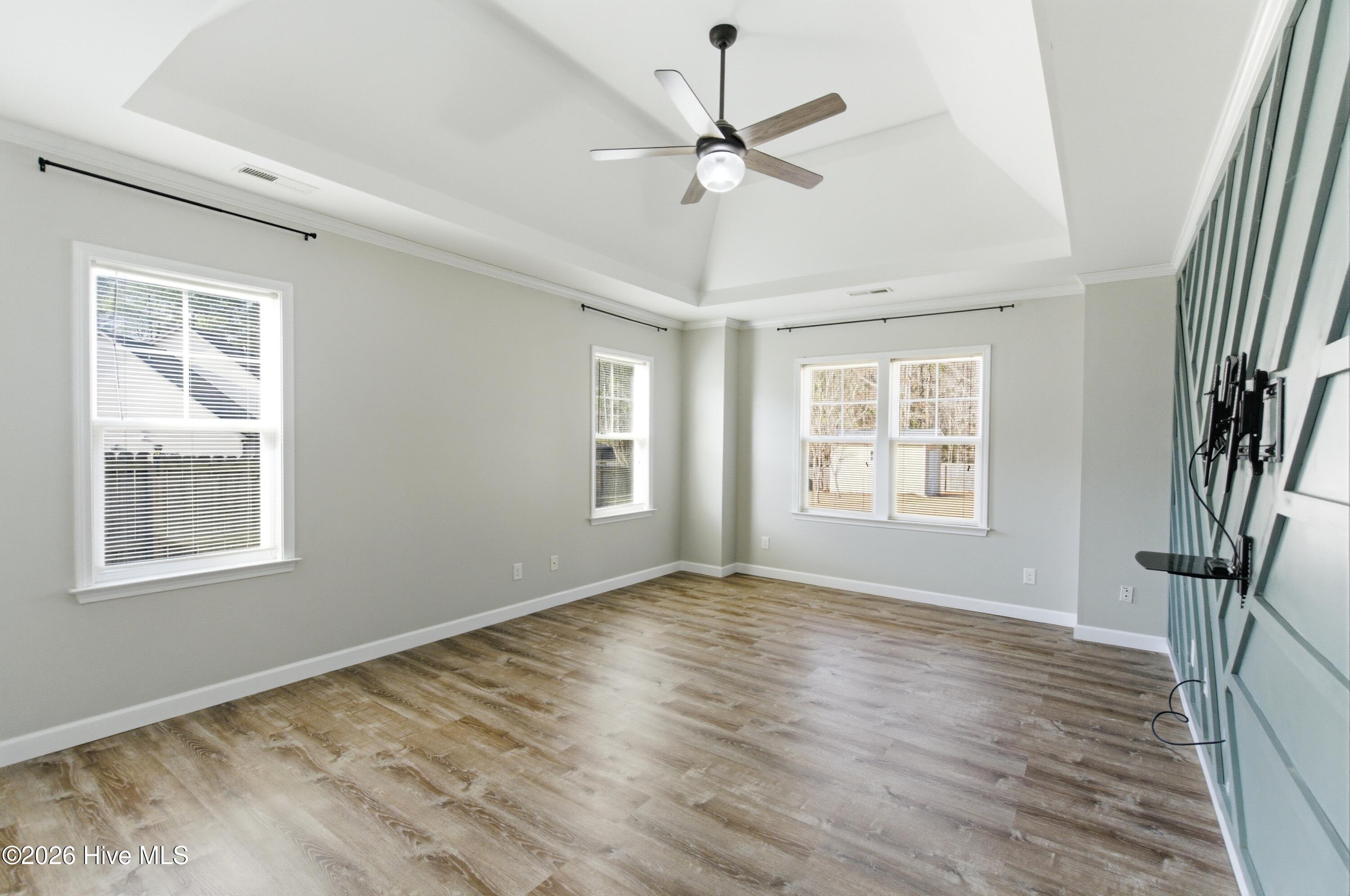 100558662 | Photo 41