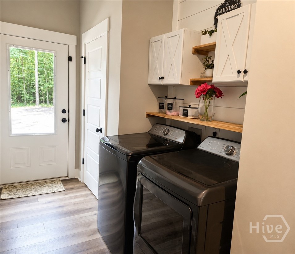 Entrance at Hallway with Laundry 1