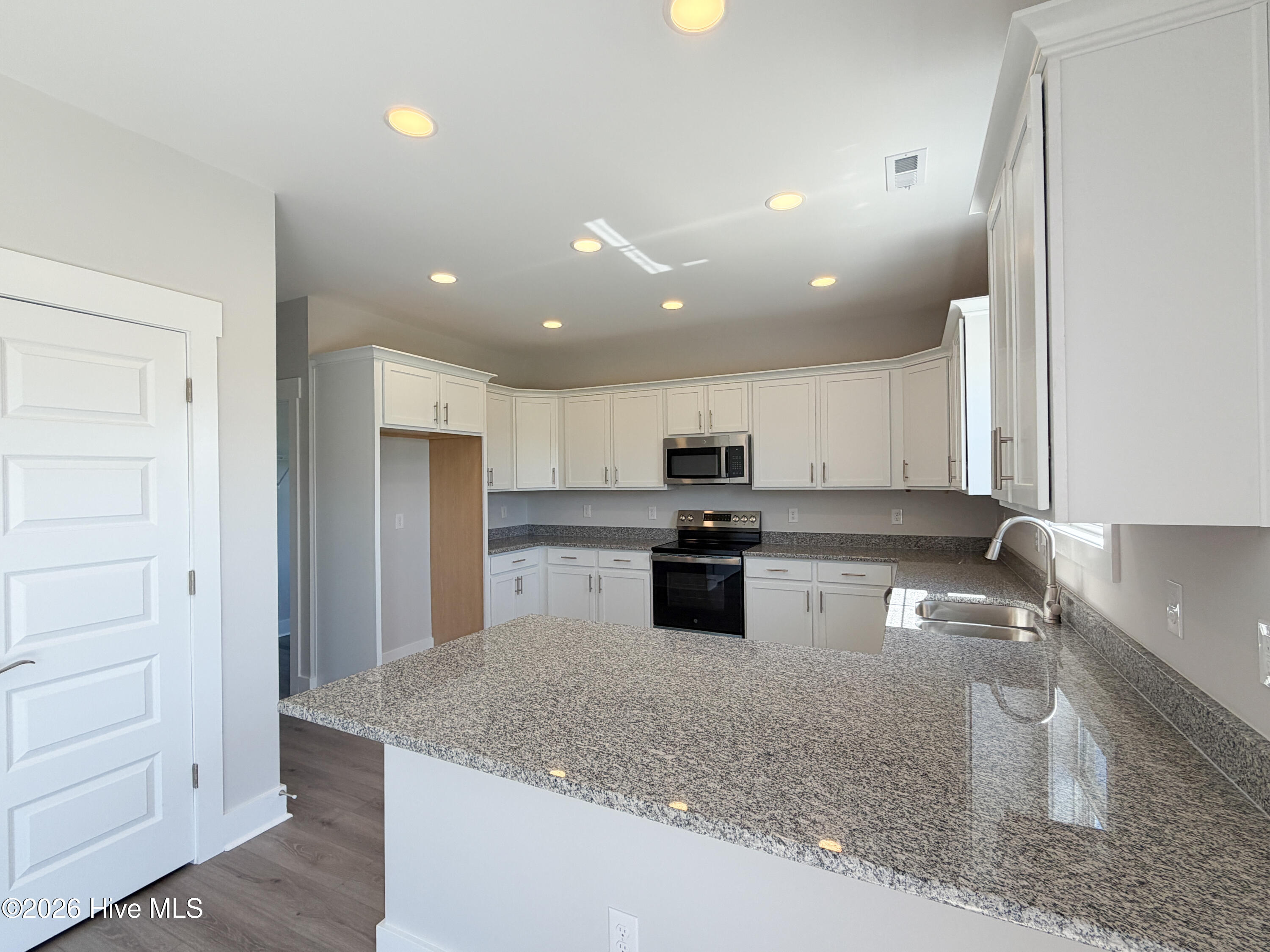 510 E Black Water Lane, Maysville, NC 28555 – photo 11