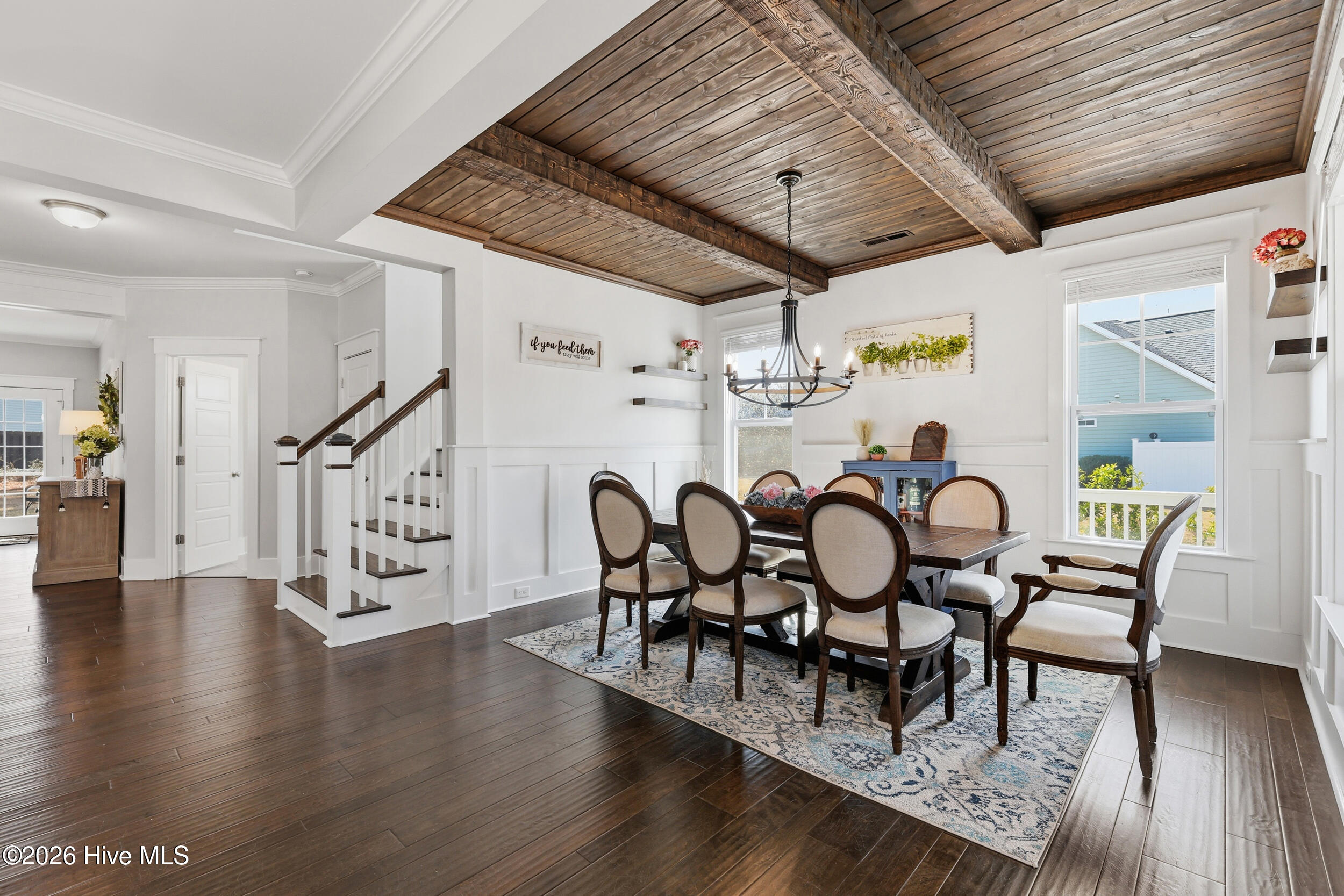 100561471 | Photo 13