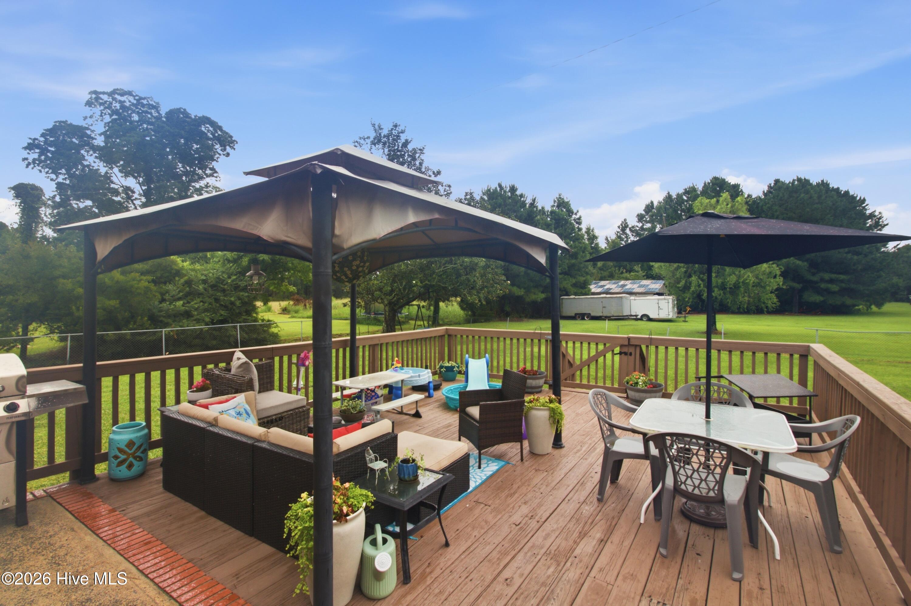 6634 Florence Road,Merritt