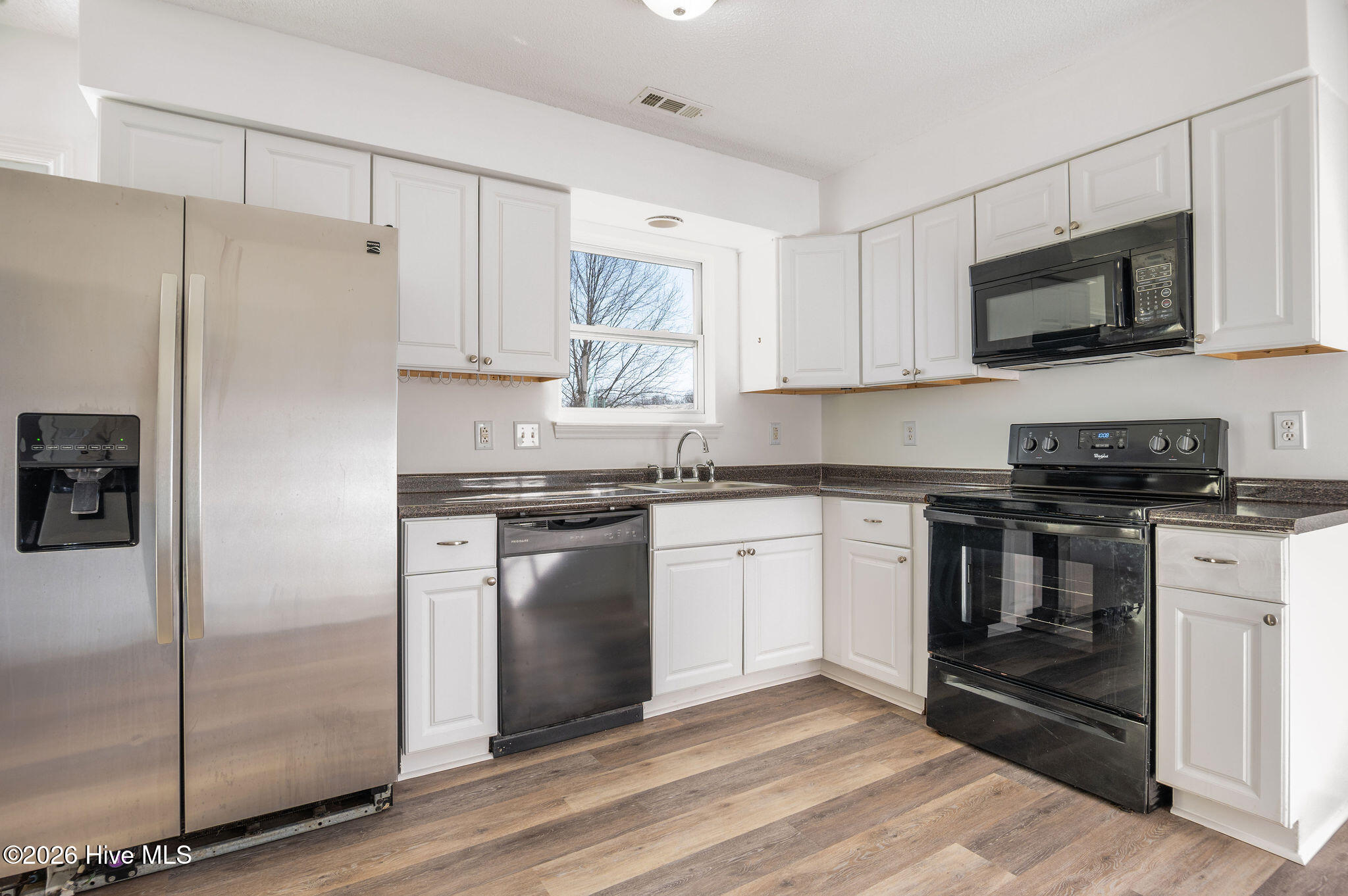 100556474 | Photo 15