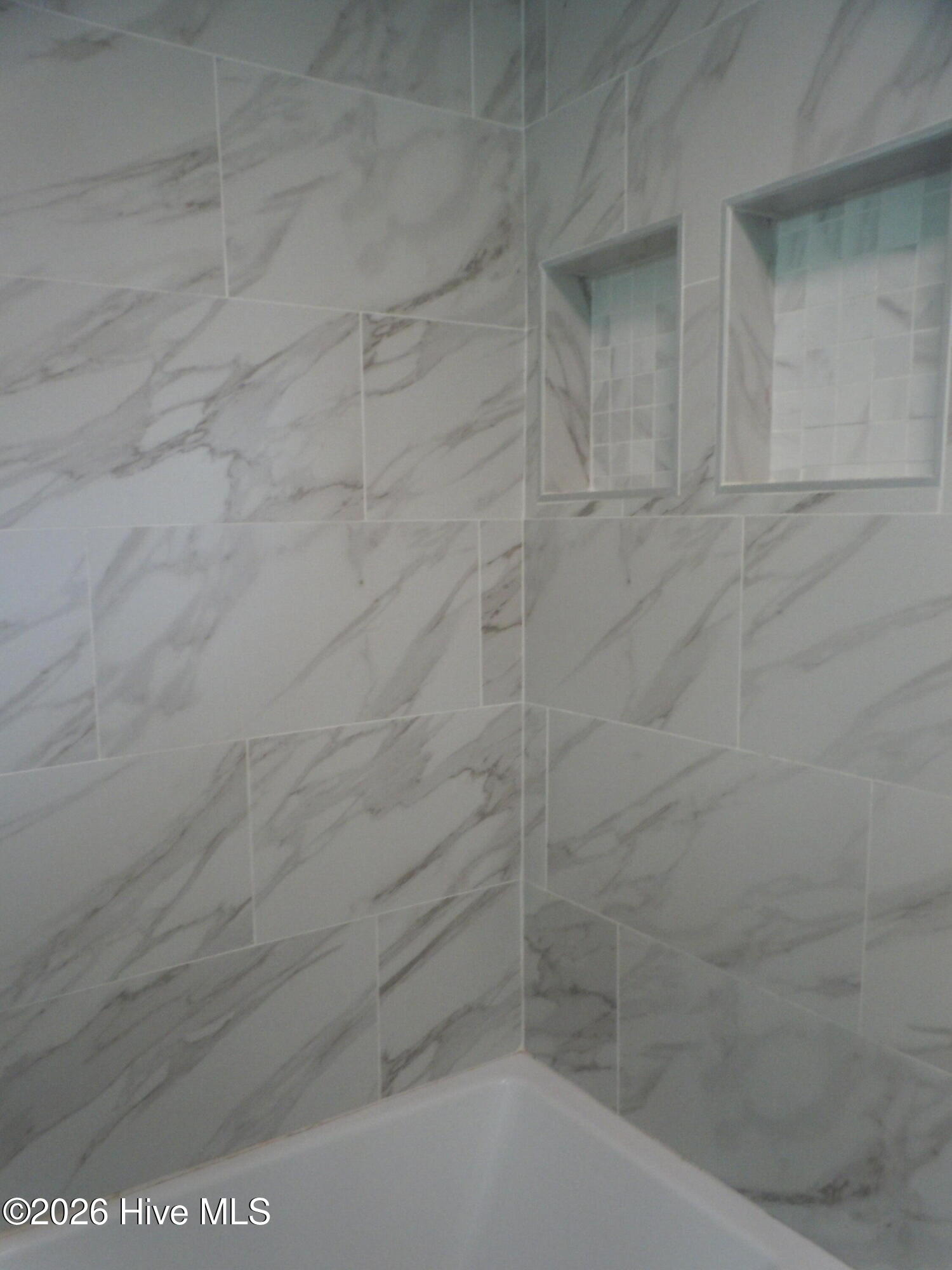 100565752 | Photo 27