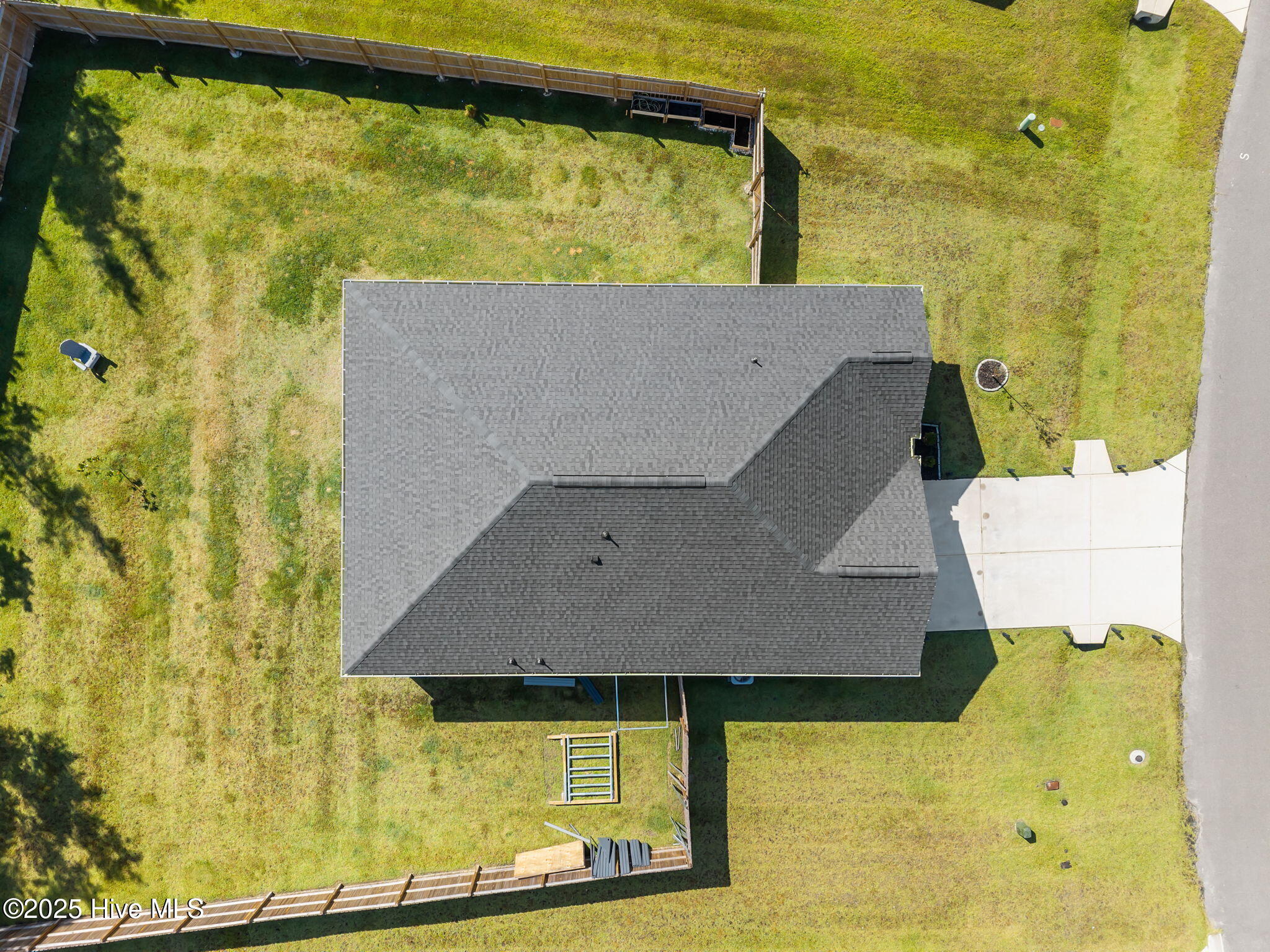 100533159 | Photo 10