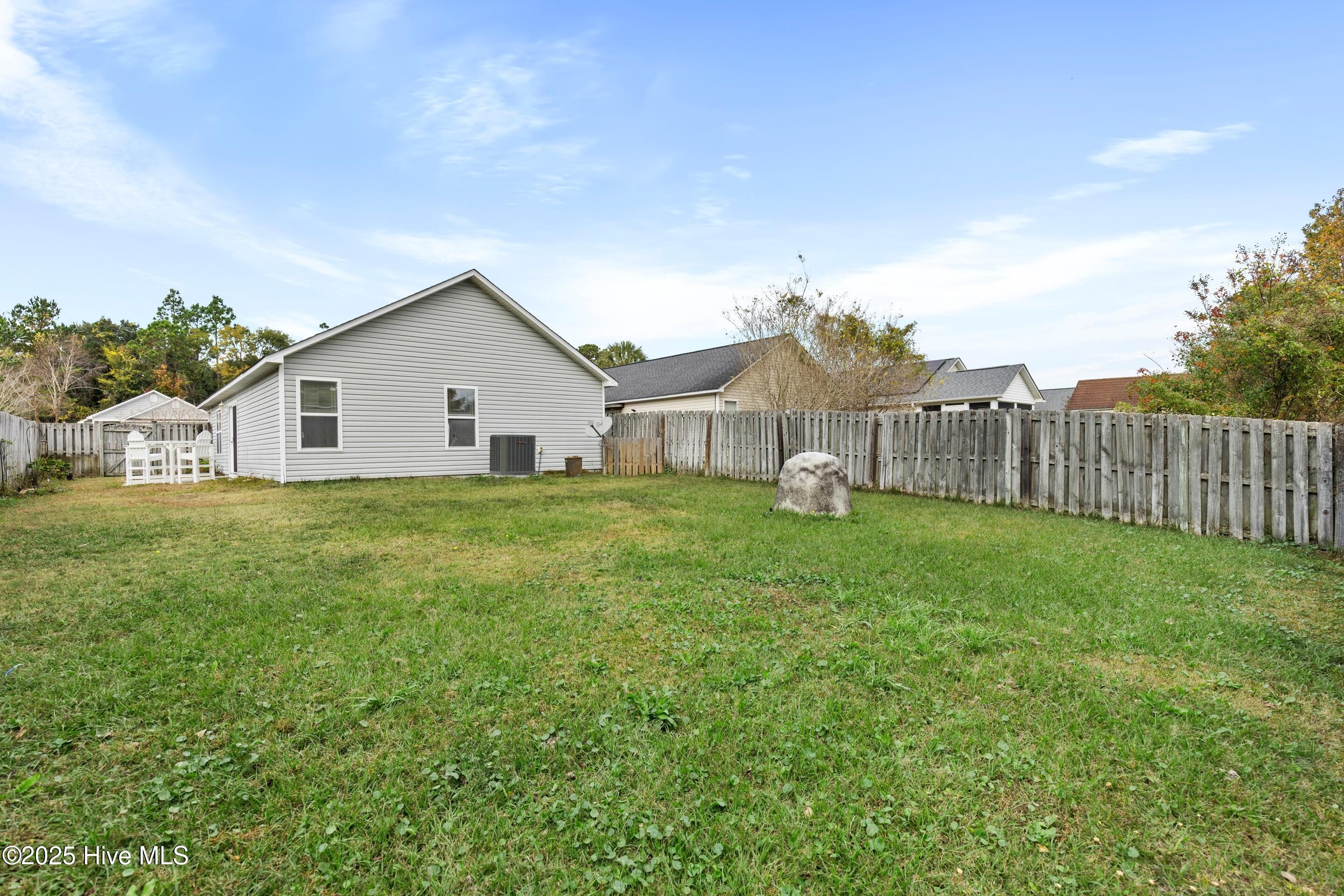 100539007 | Photo 30