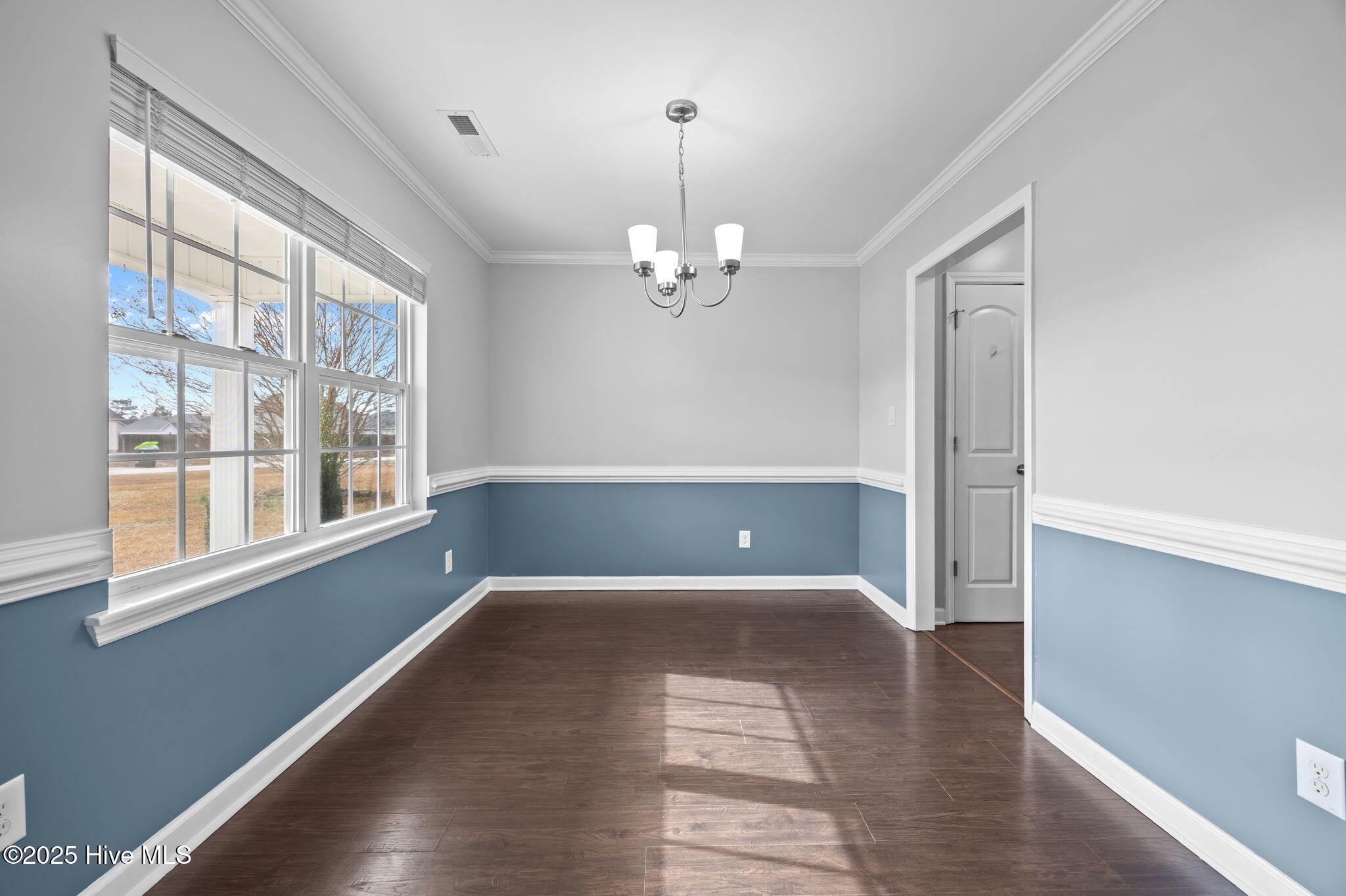 100542971 | Photo 14