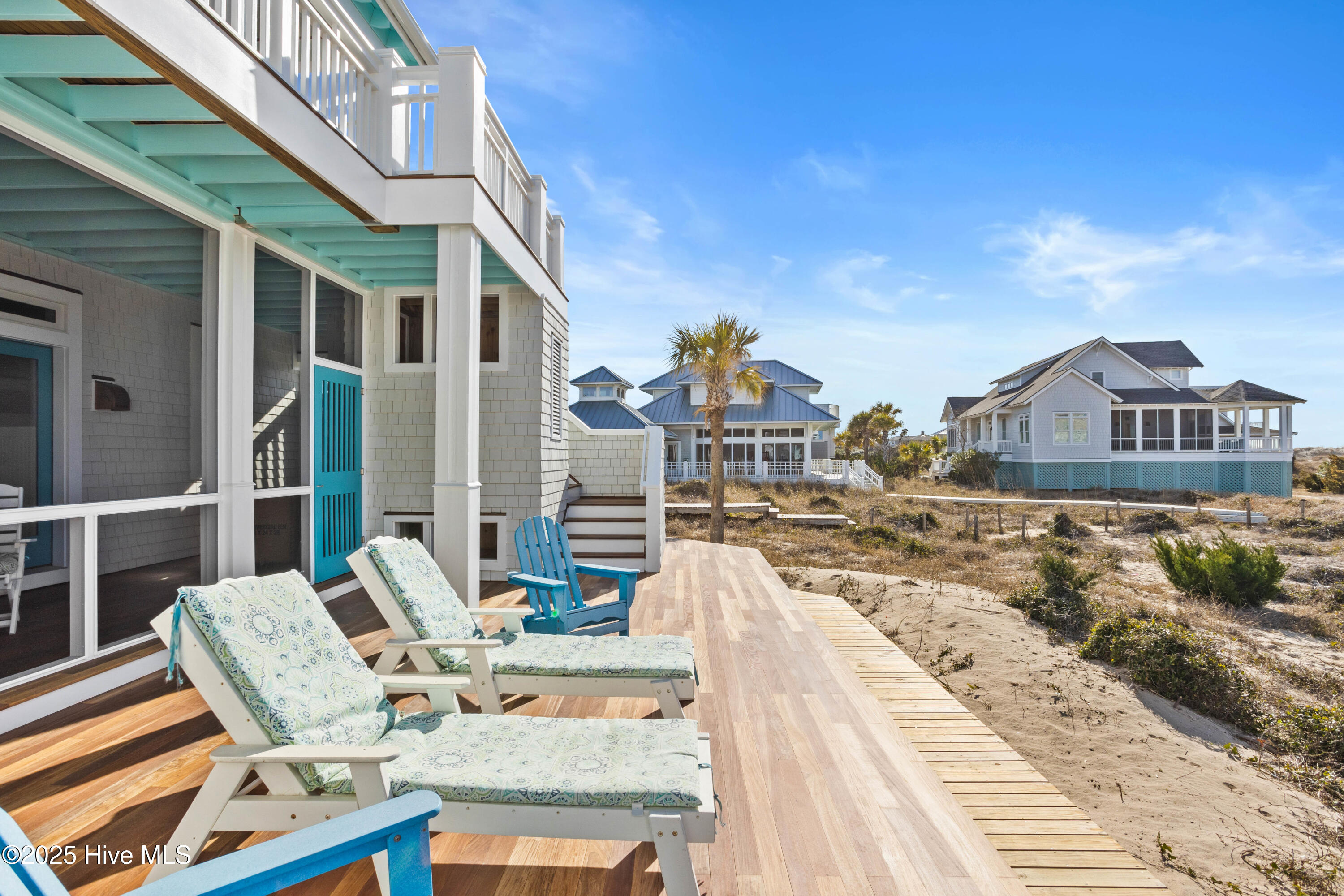 100494398 | Photo 32