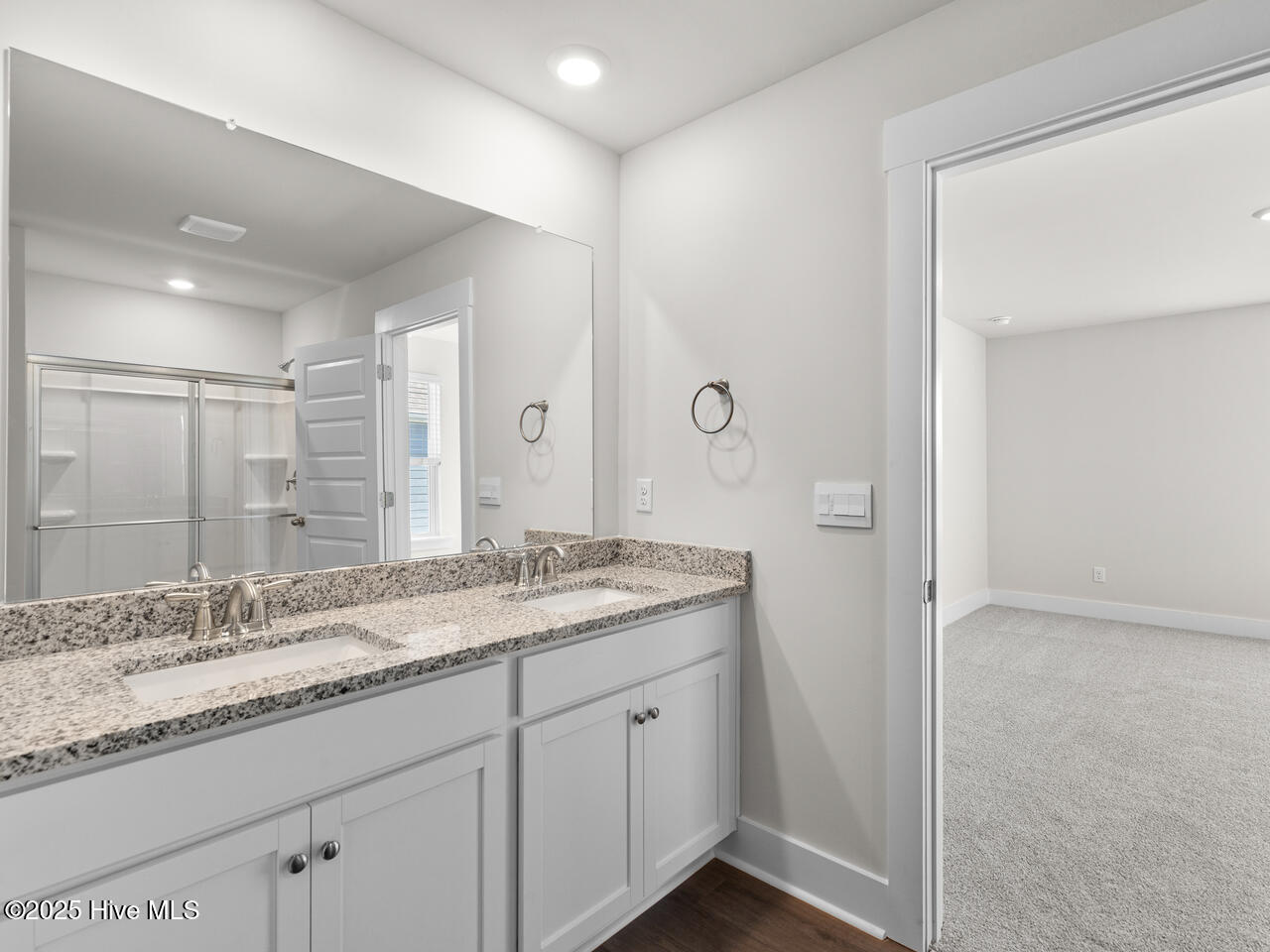 100520555 | Photo 20