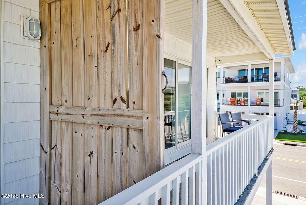 100544569 | Photo 56