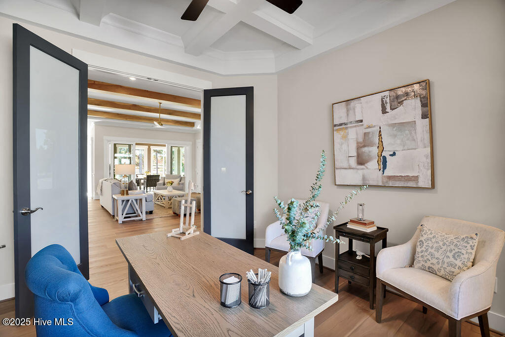 100529674 | Photo 22