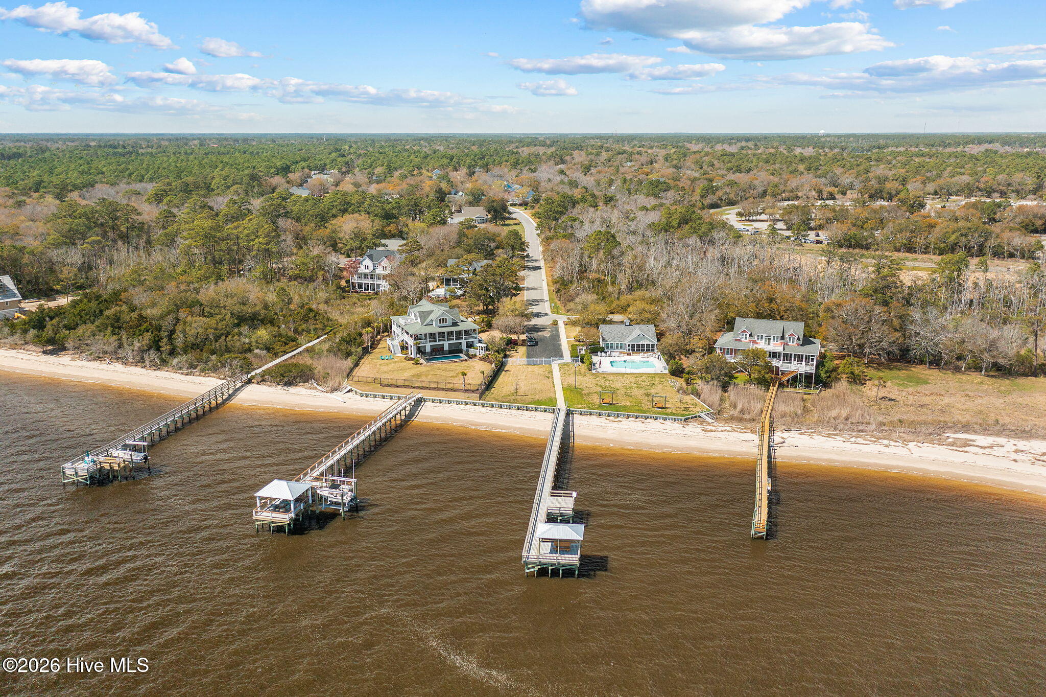 100561697 | Photo 47