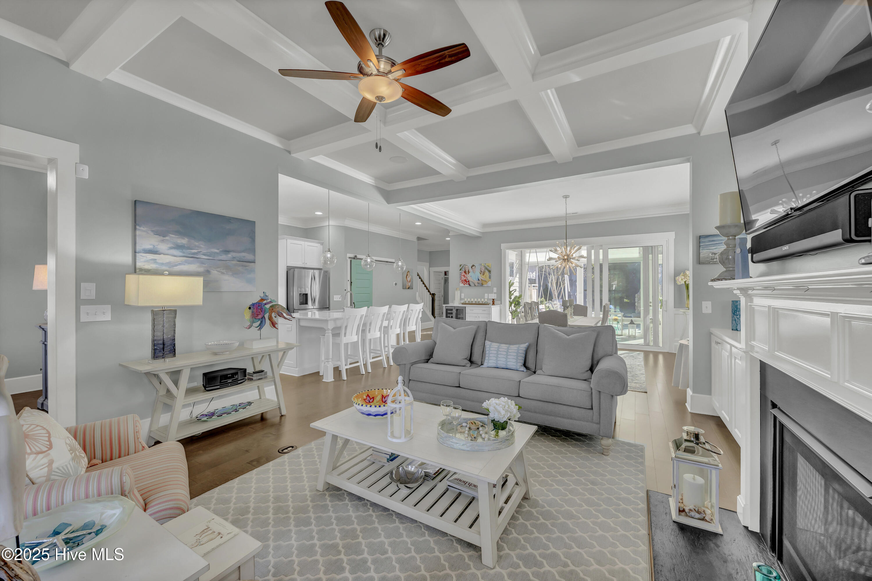 100538273 | Photo 12