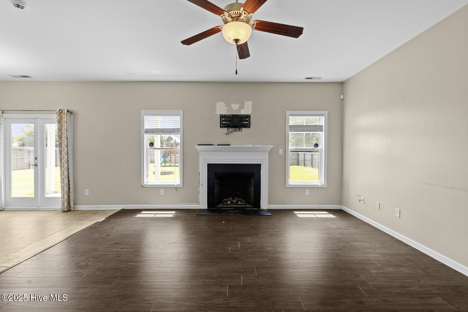 100506336 | Photo 12