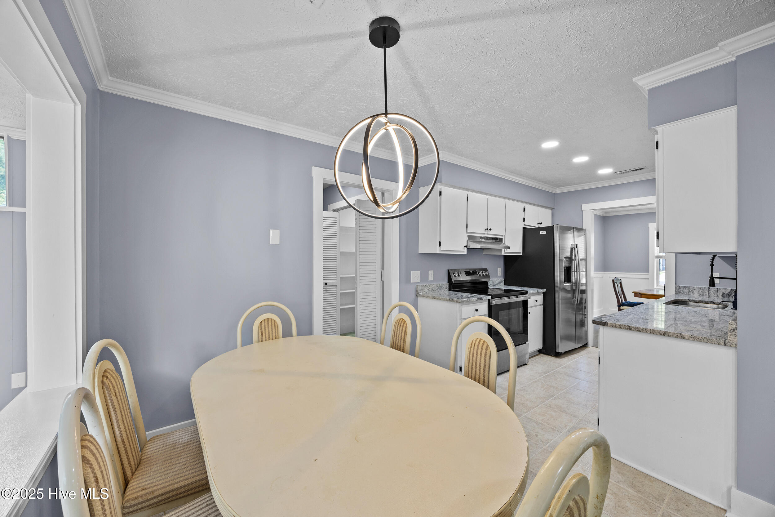 100521133 | Photo 16