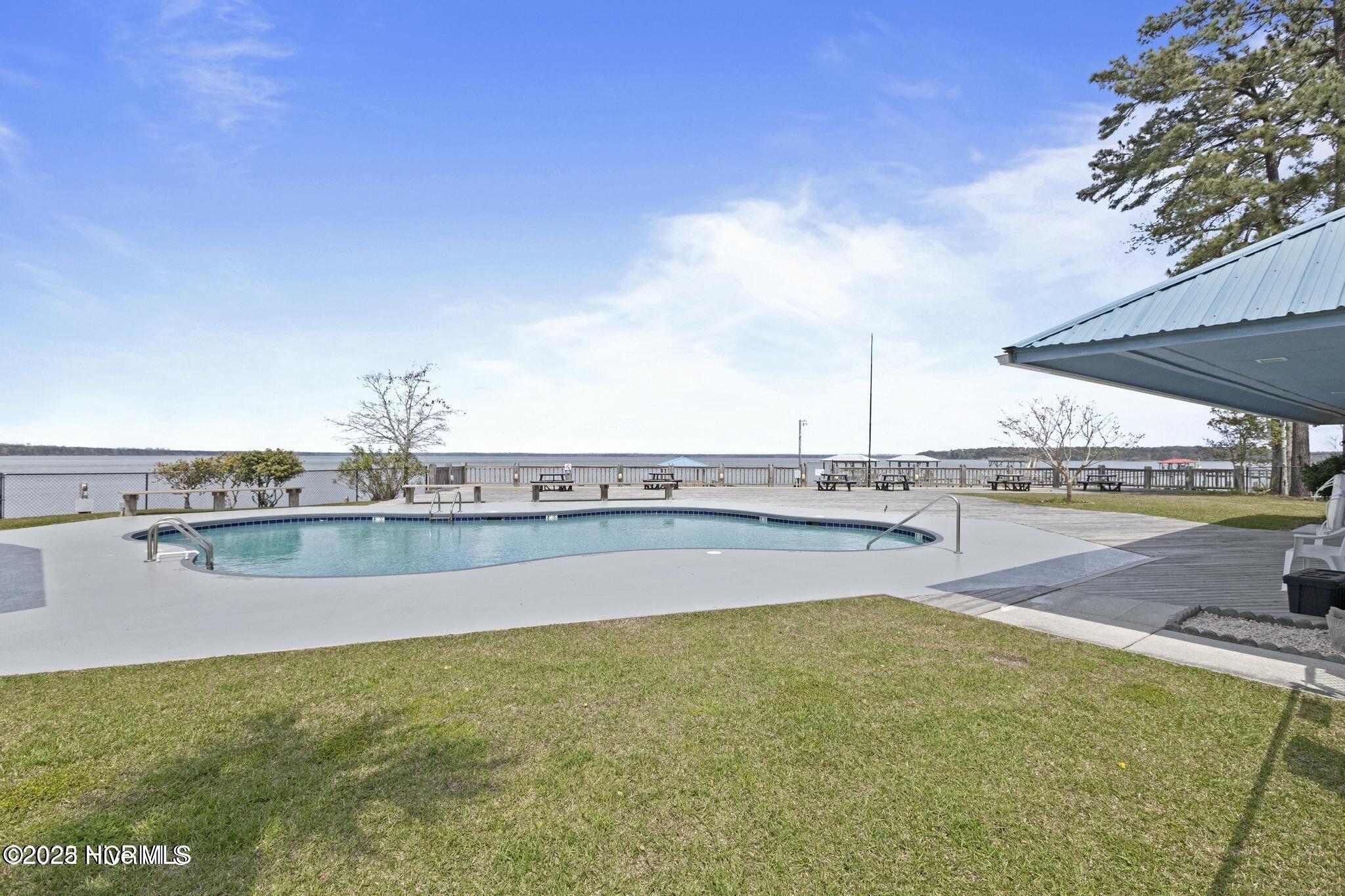 100490996 | Photo 40