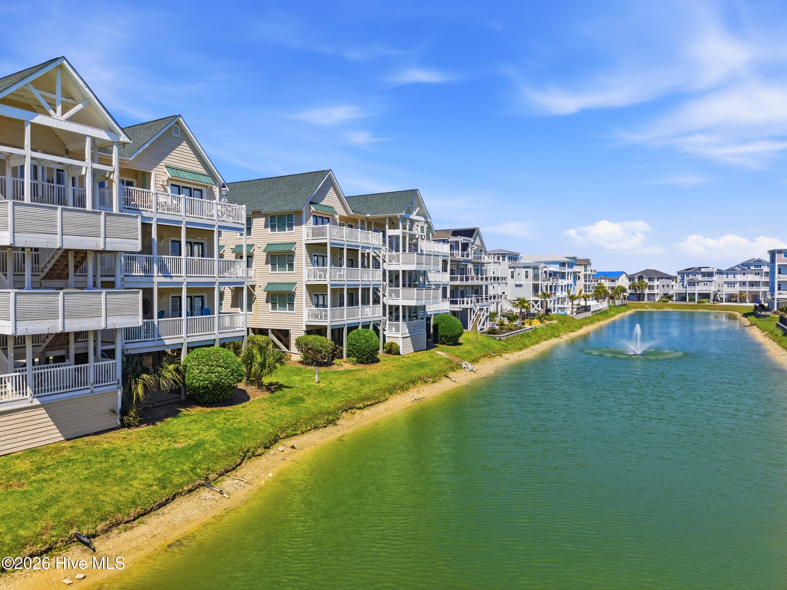 100567598 | Photo 40