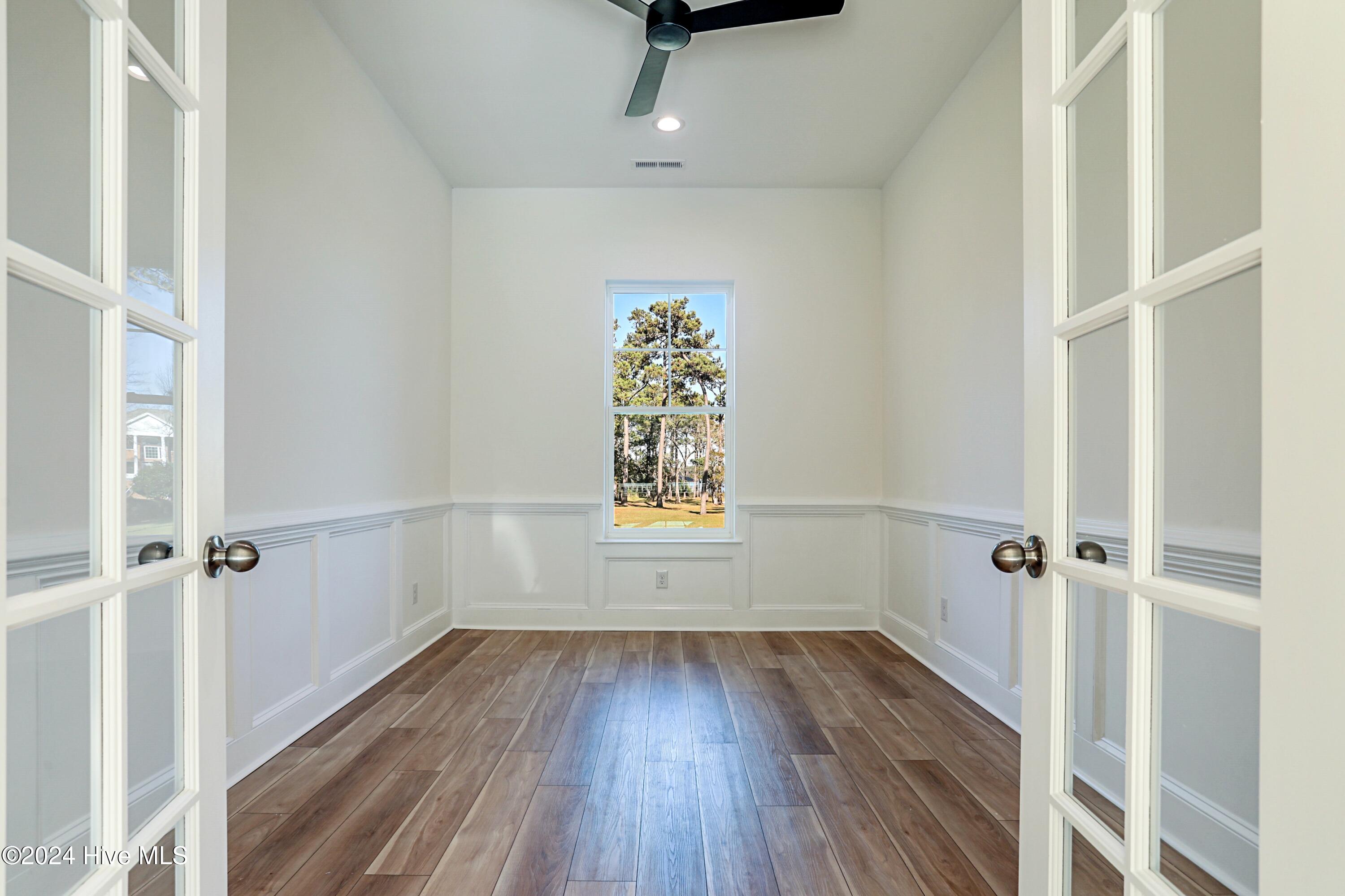 100477355 | Photo 31