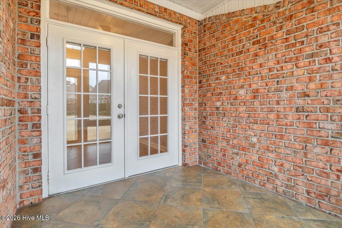 100547572 | Photo 21