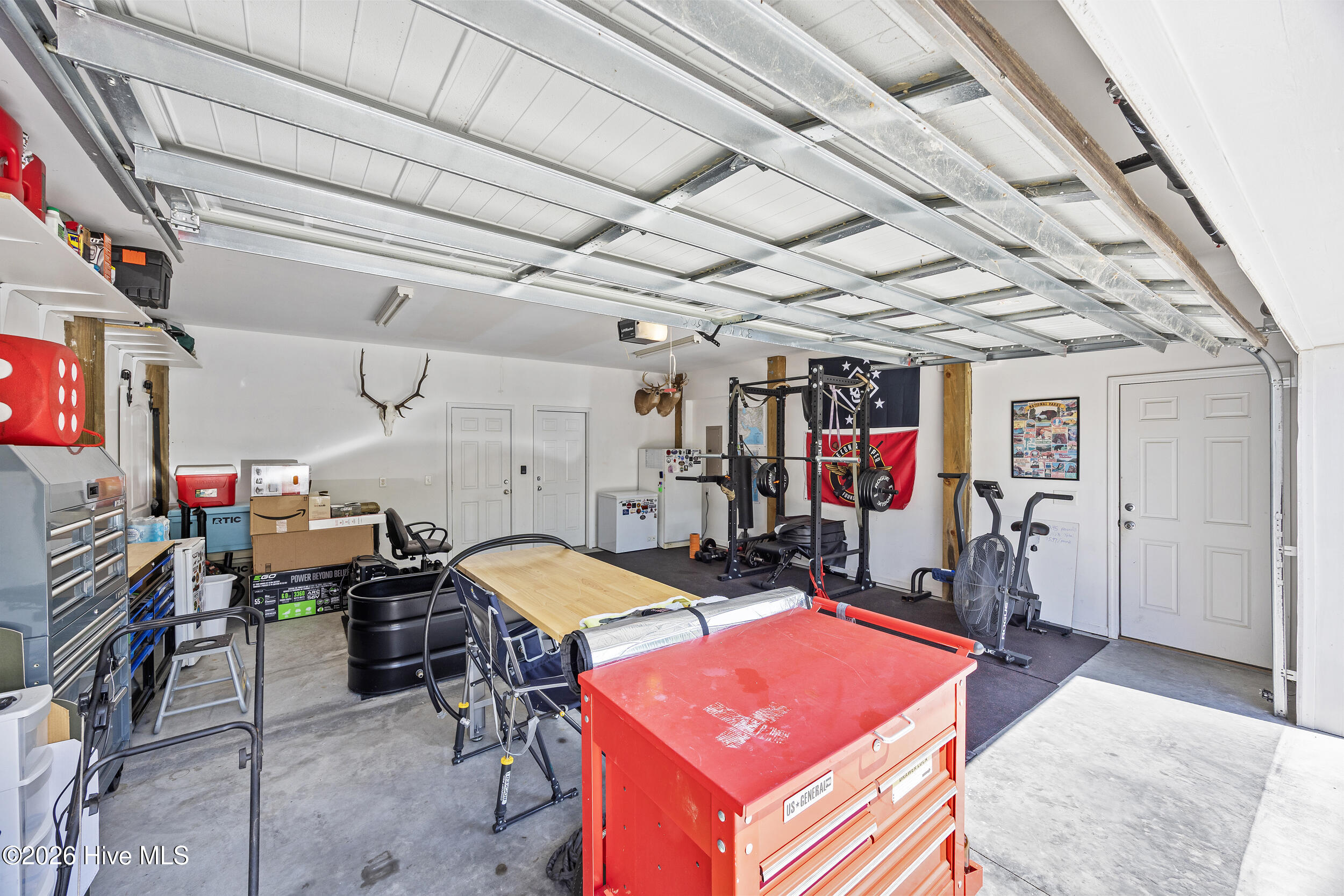 100569653 | Photo 28