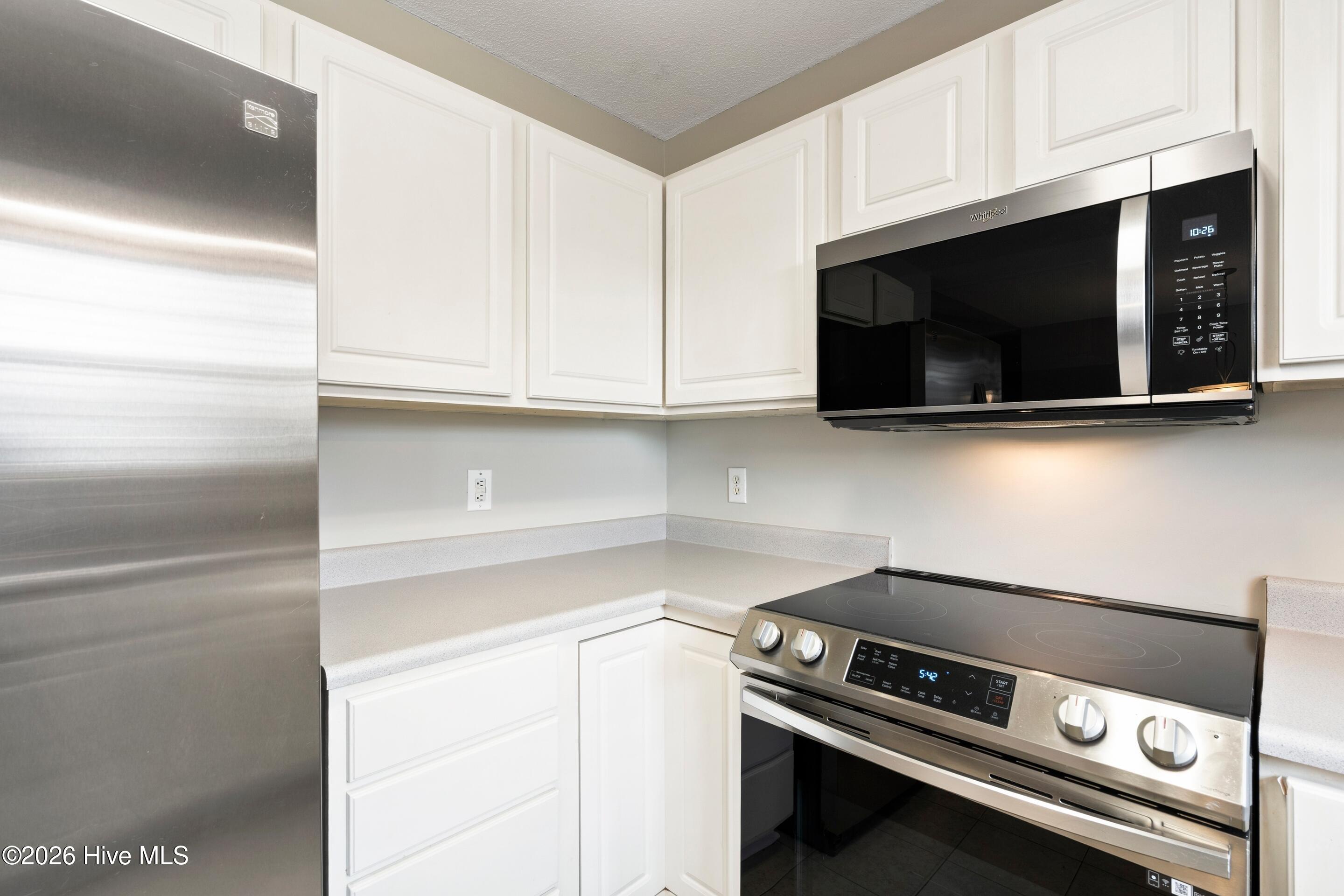 100547828 | Photo 12