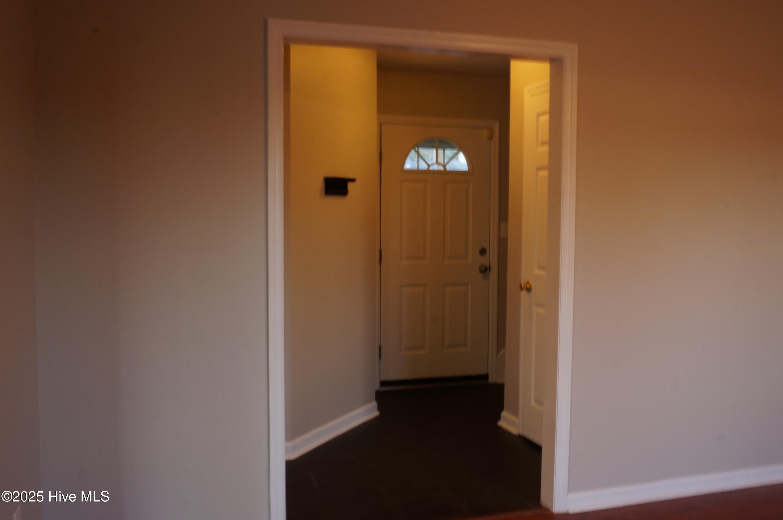 100546004 | Photo 28