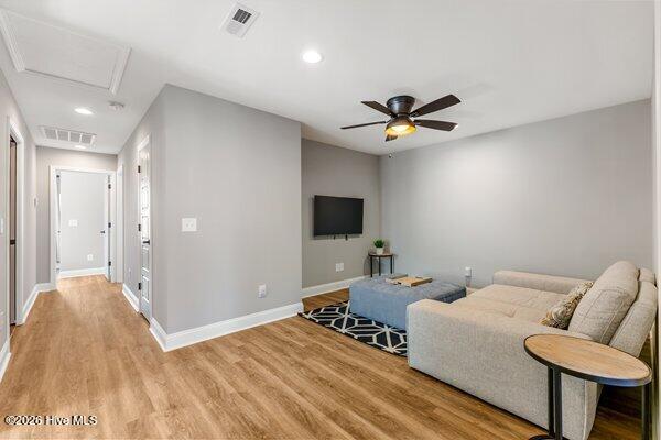 100564847 | Photo 29