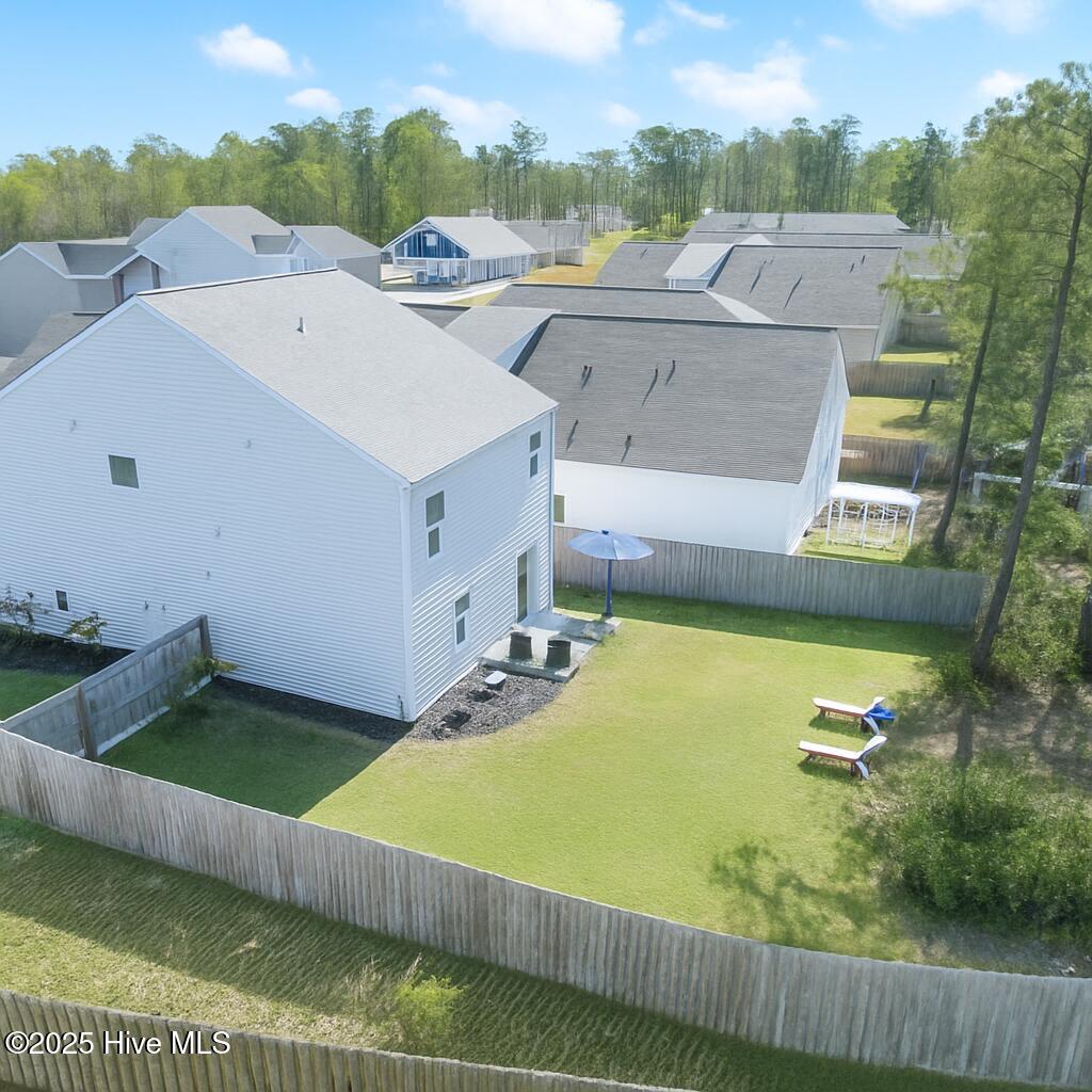 100540789 | Photo 58