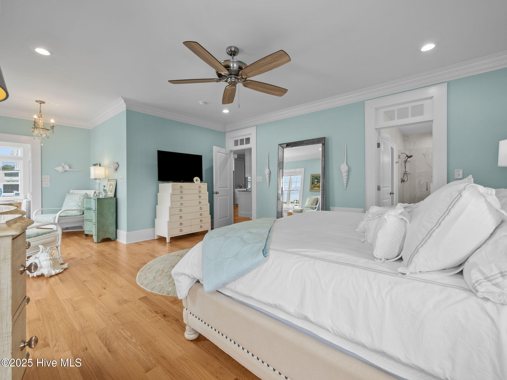 100527166 | Photo 38