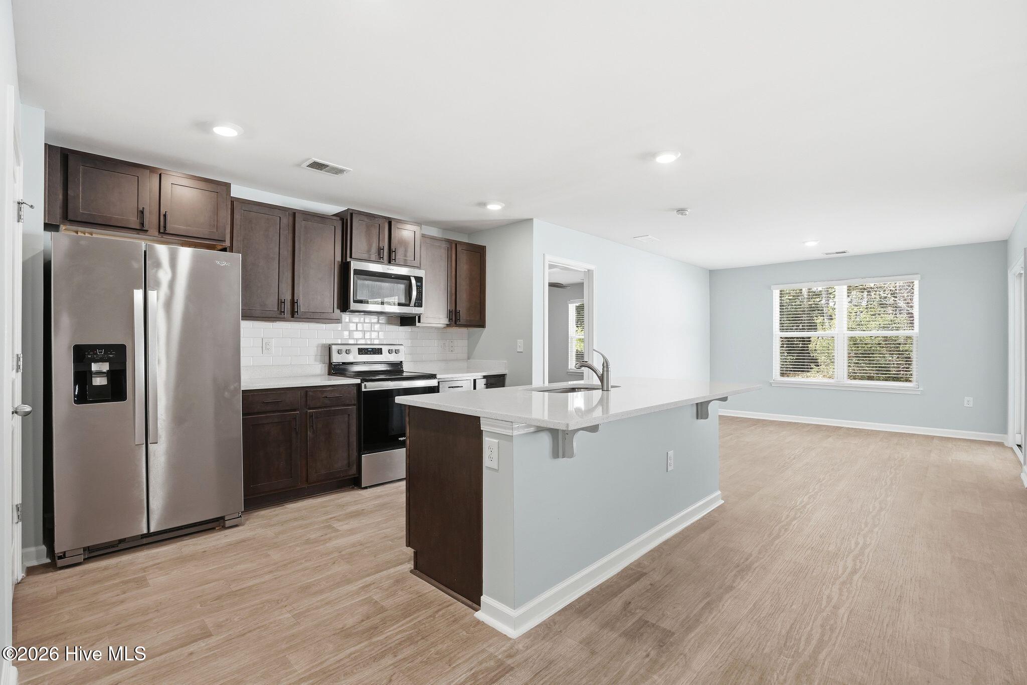 100558624 | Photo 23