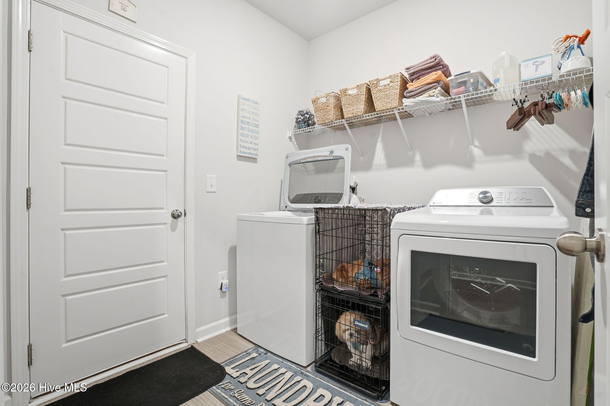 100560764 | Photo 32