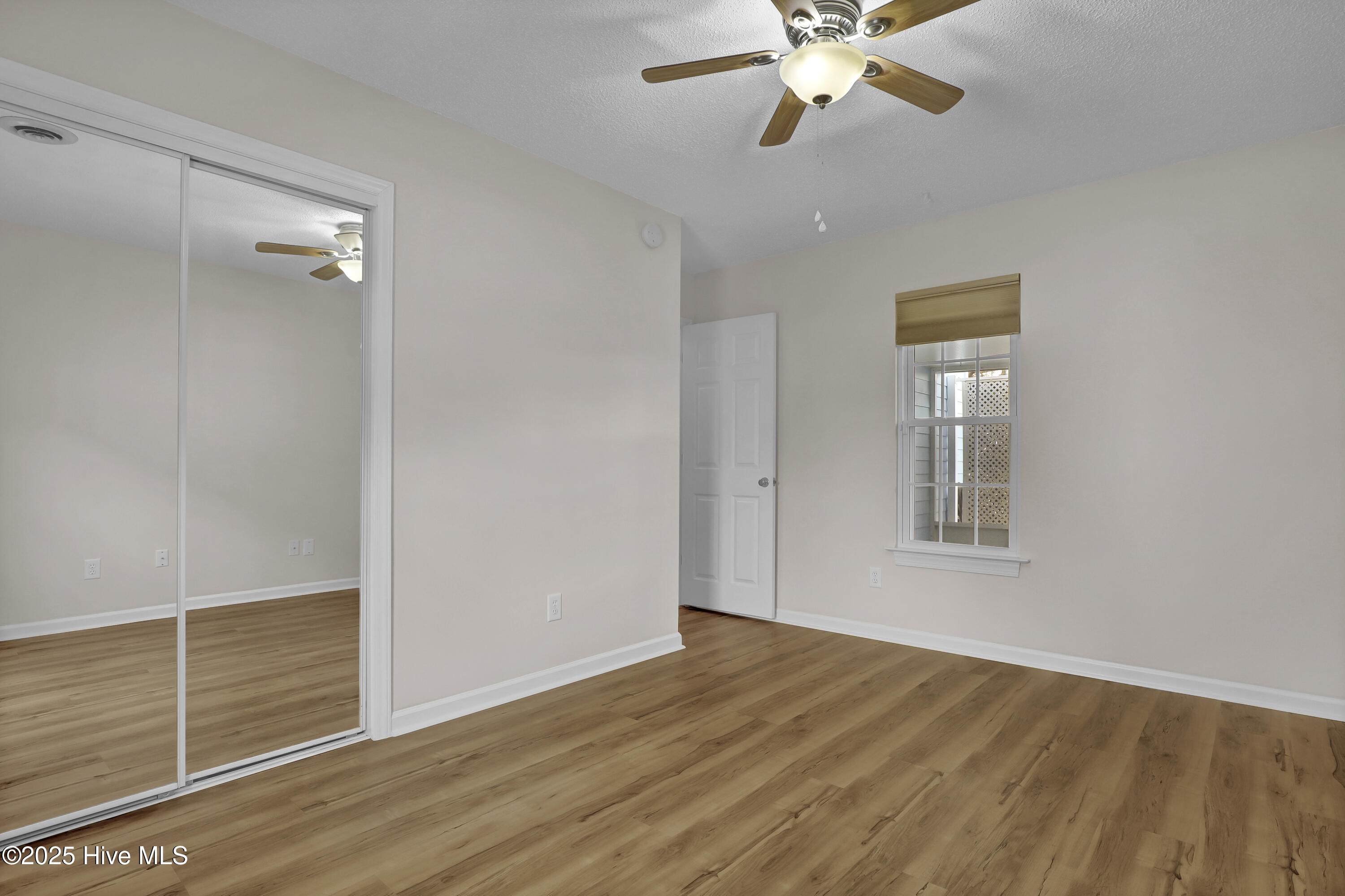 100544168 | Photo 20