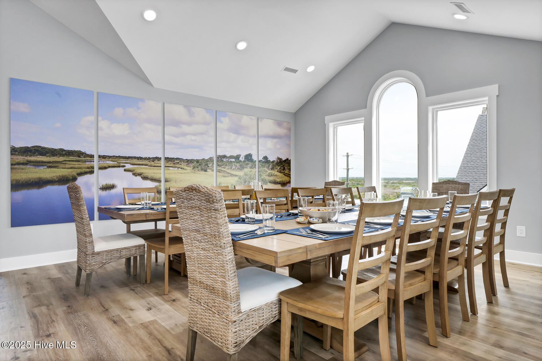 100544154 | Photo 17