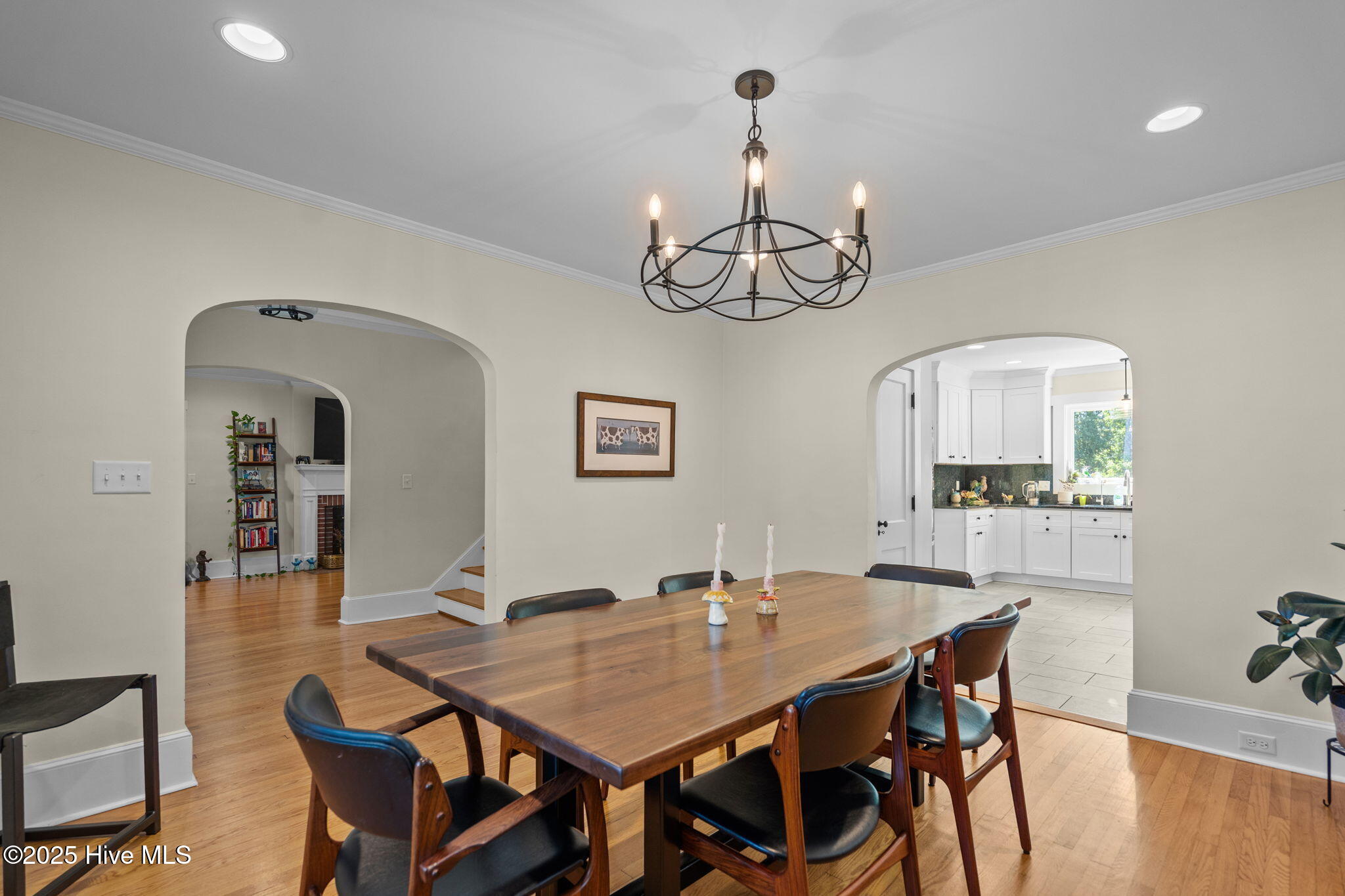 100528962 | Photo 11