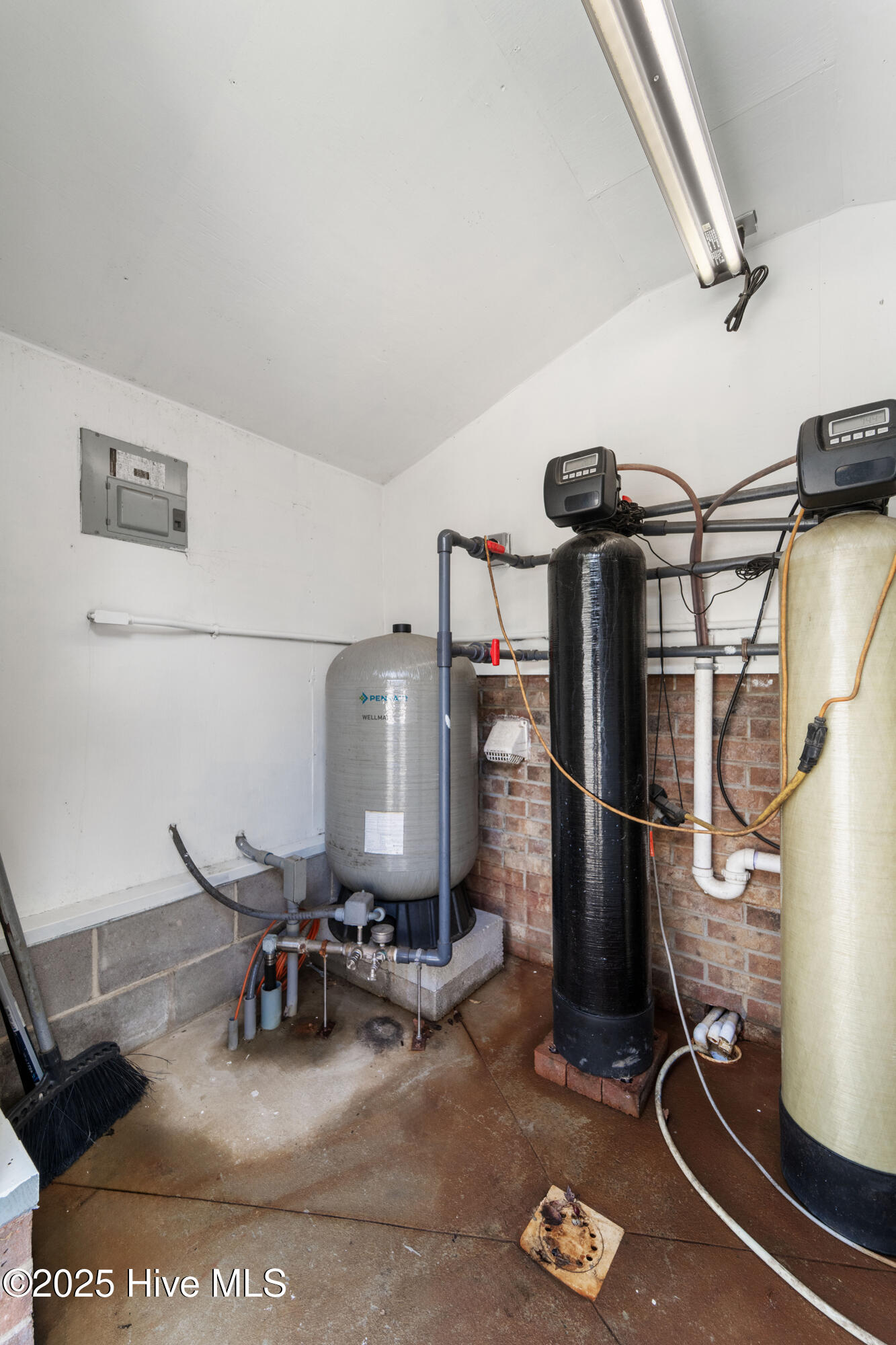 100544127 | Photo 72