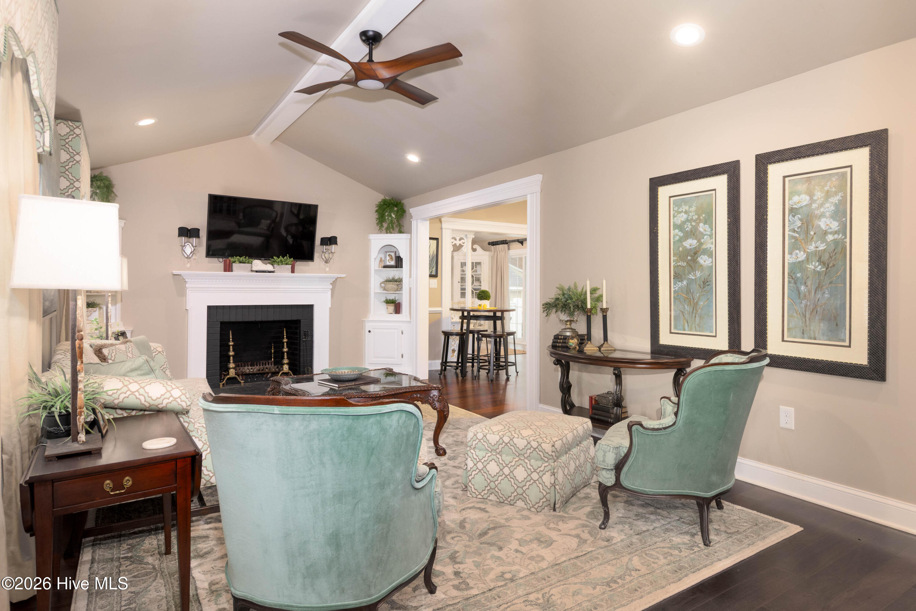 Exterior photo of 221 E Water Street, Edenton, NC 27932. MLS: 100587312
