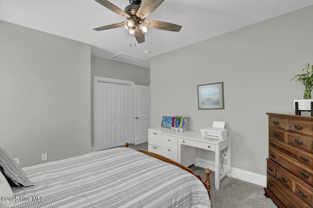 100543264 | Photo 15