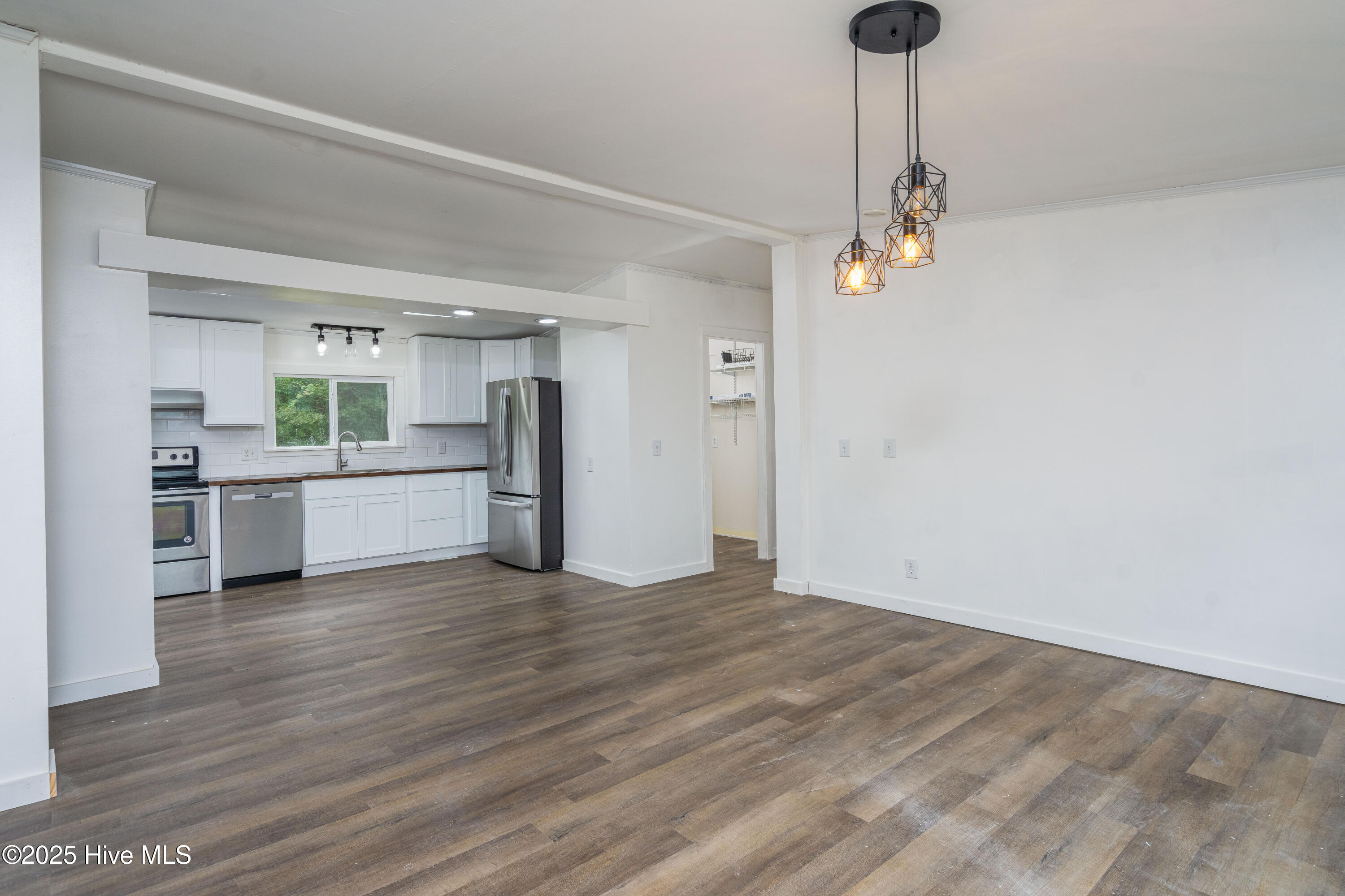 100536641 | Photo 21