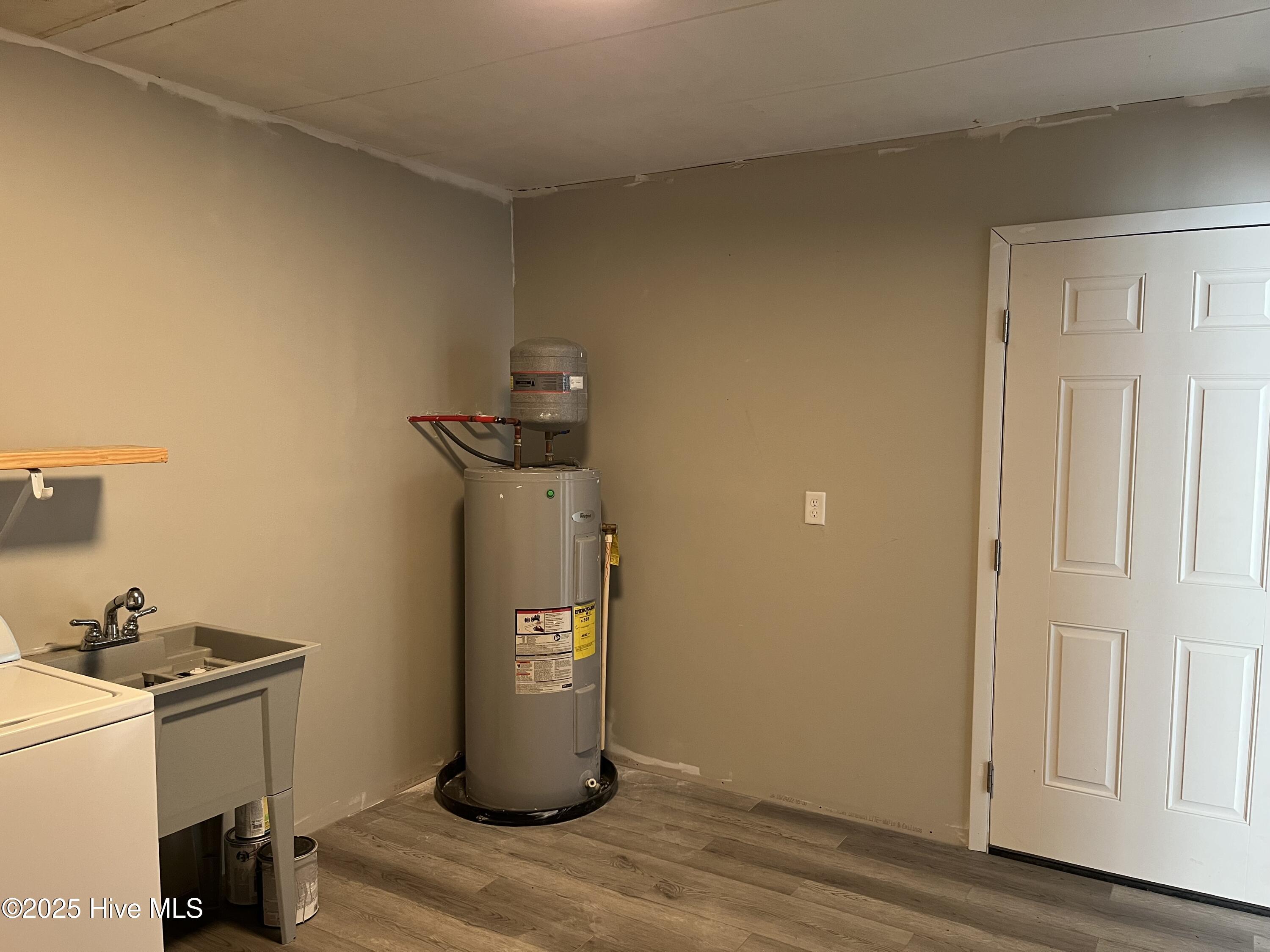 100536383 | Photo 26