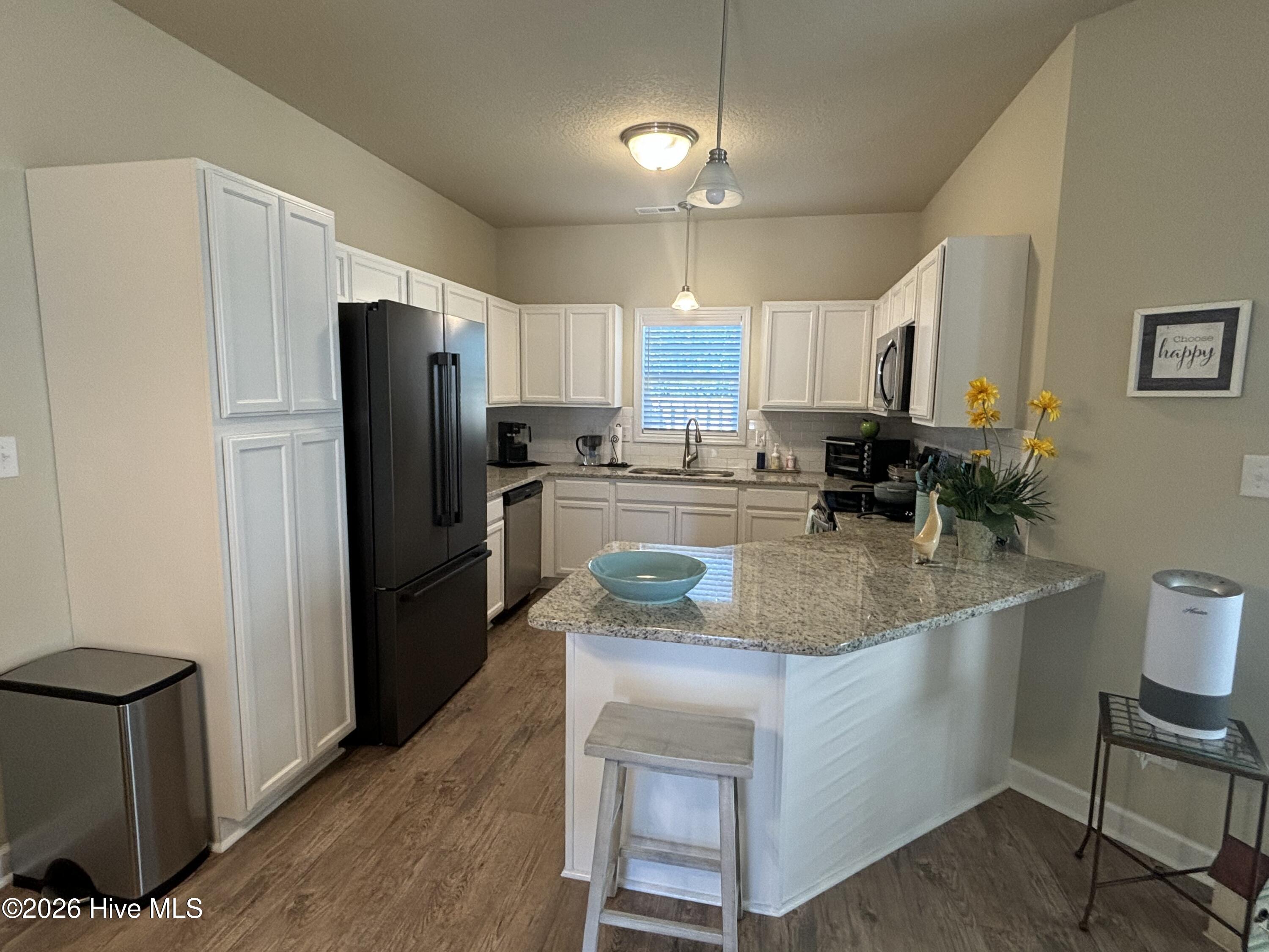 100560675 | Photo 37