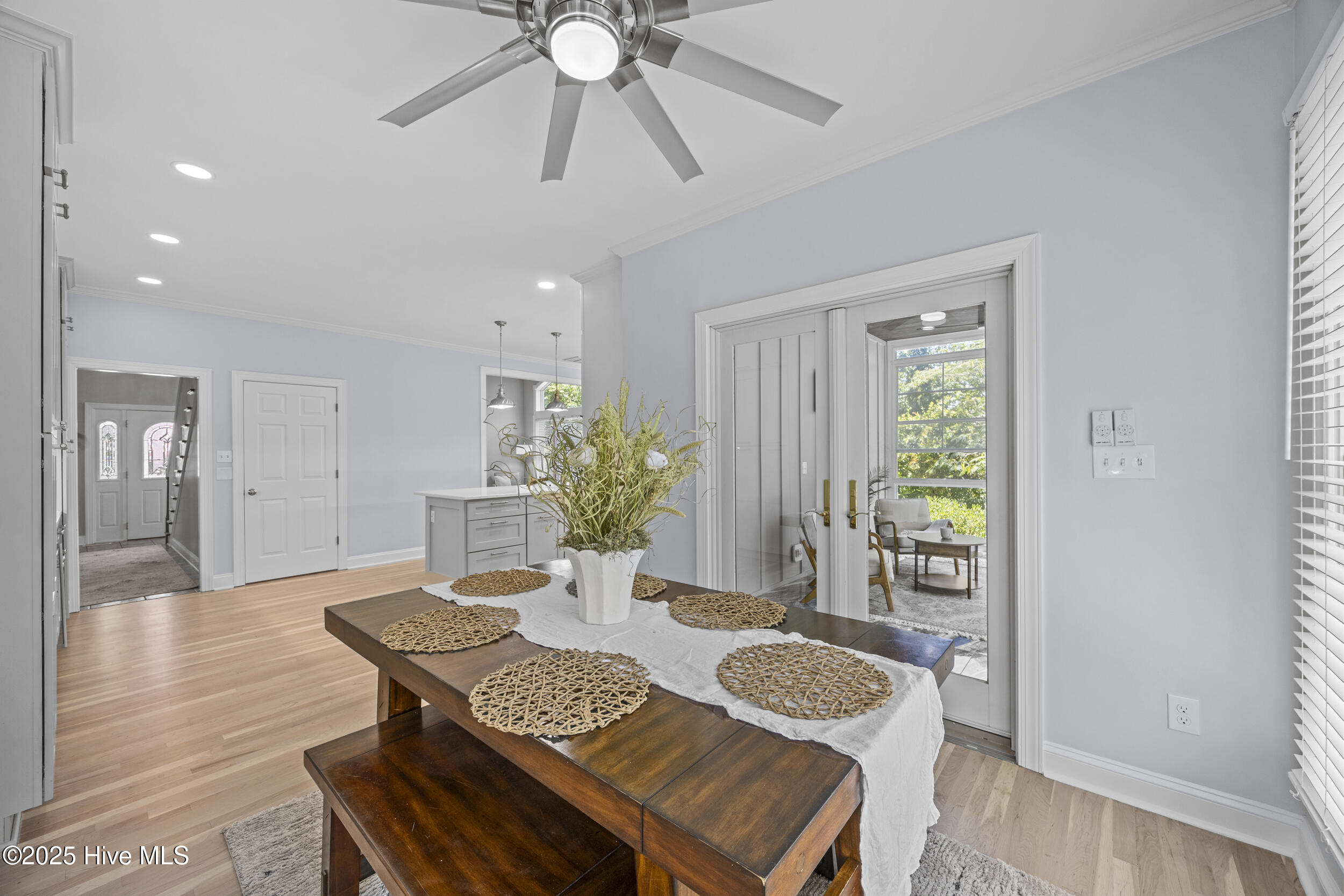 100519629 | Photo 22