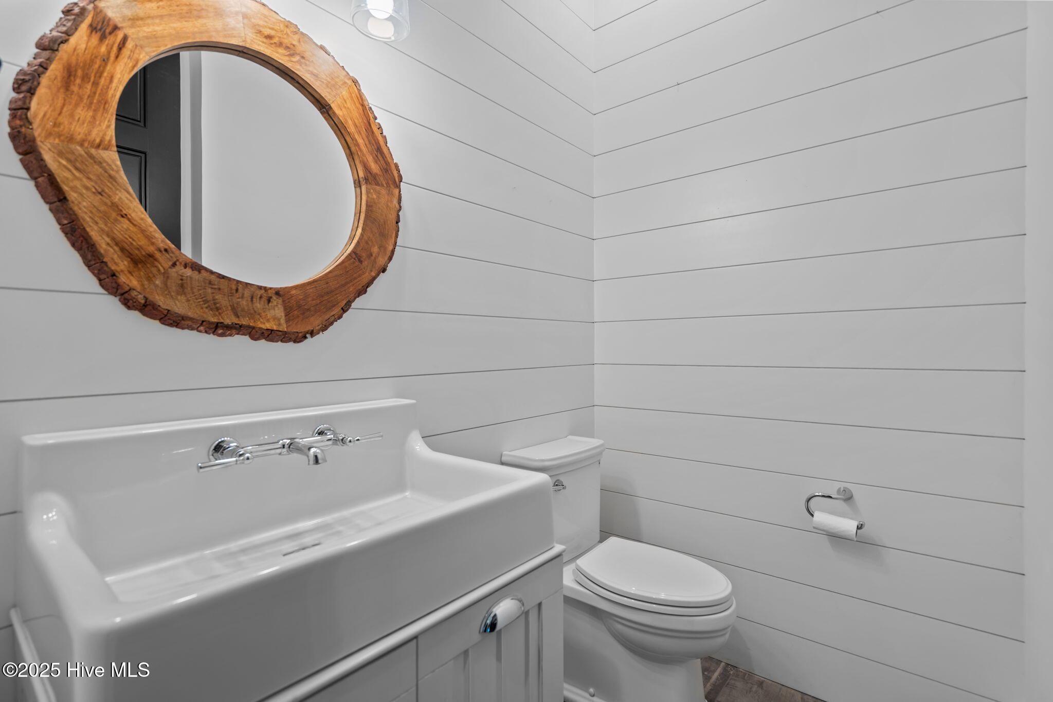 100532333 | Photo 54